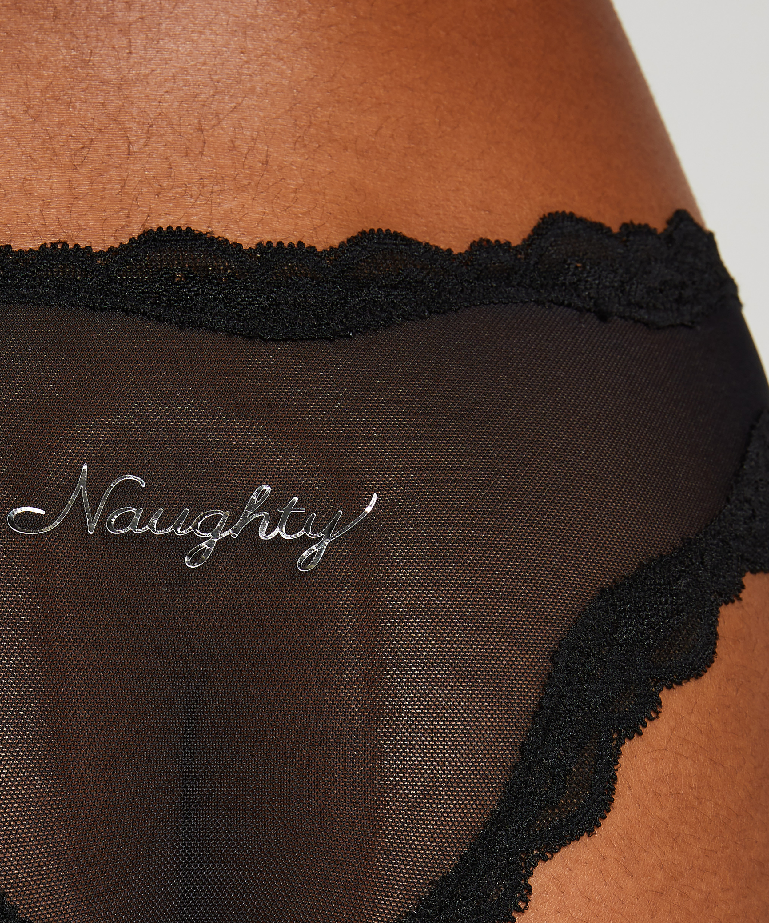 Brazilian Astra, Zwart, main