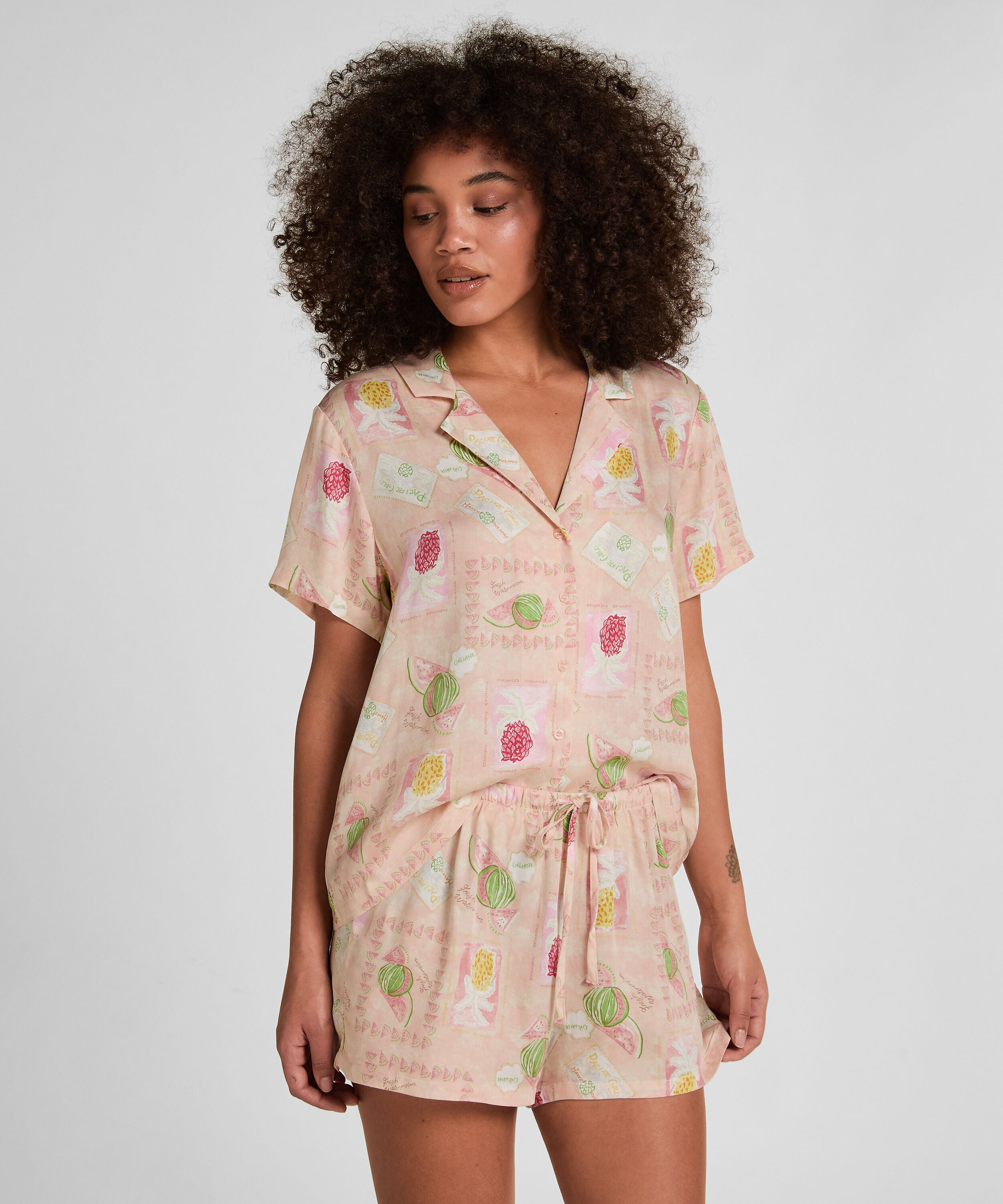 Short Satin, Oranje