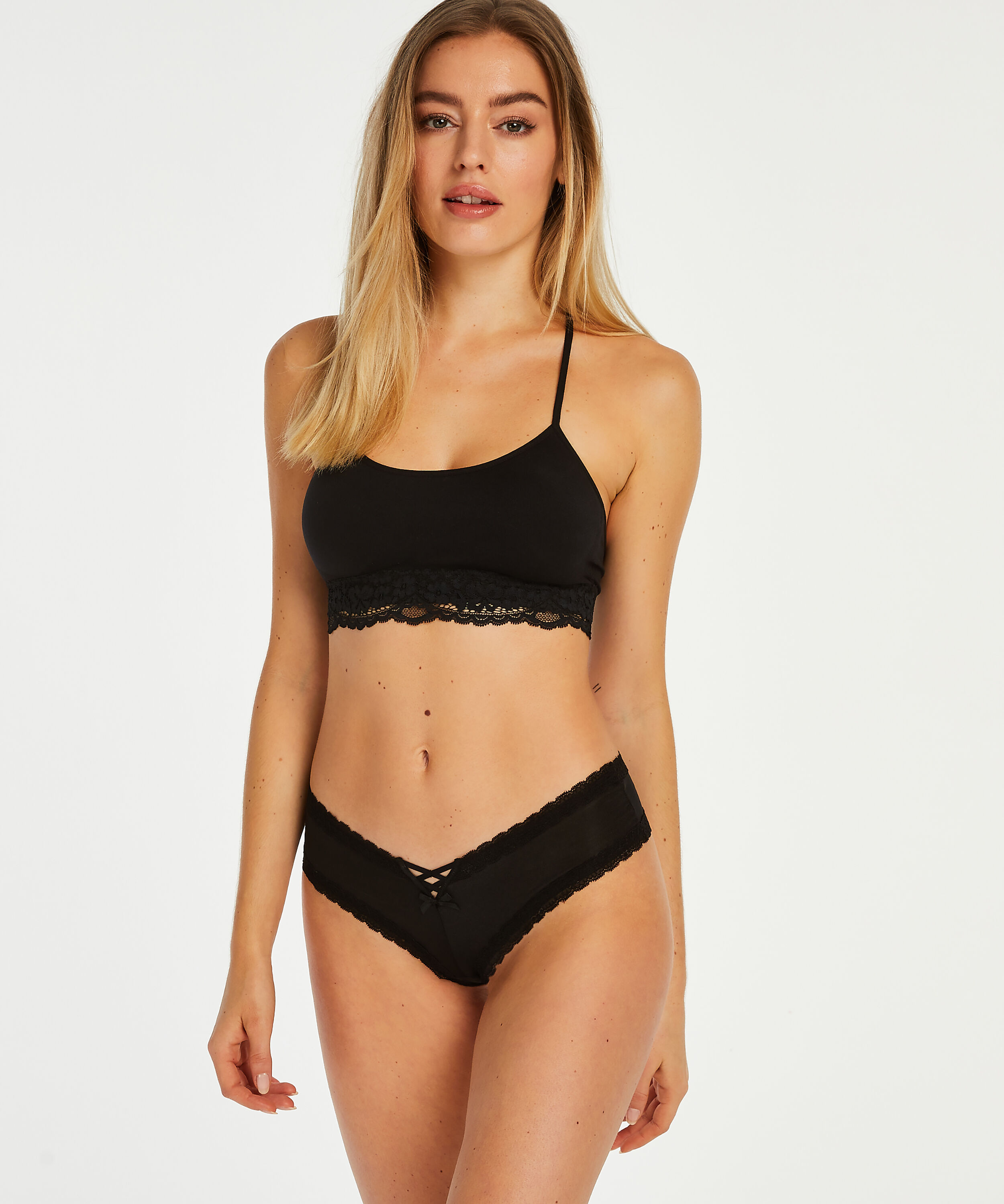 Brazilian Vixen, Zwart