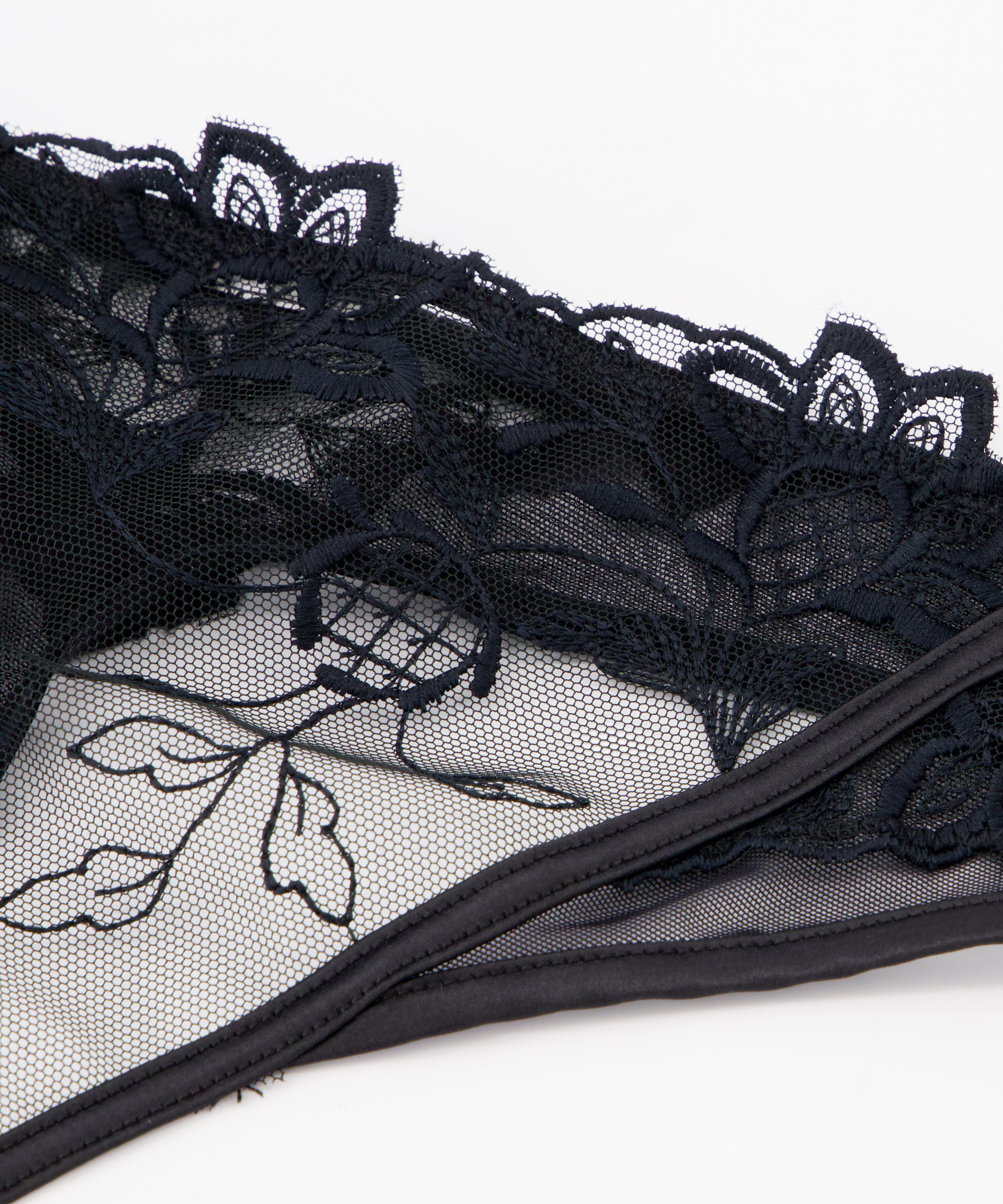 String Inga, Zwart, main