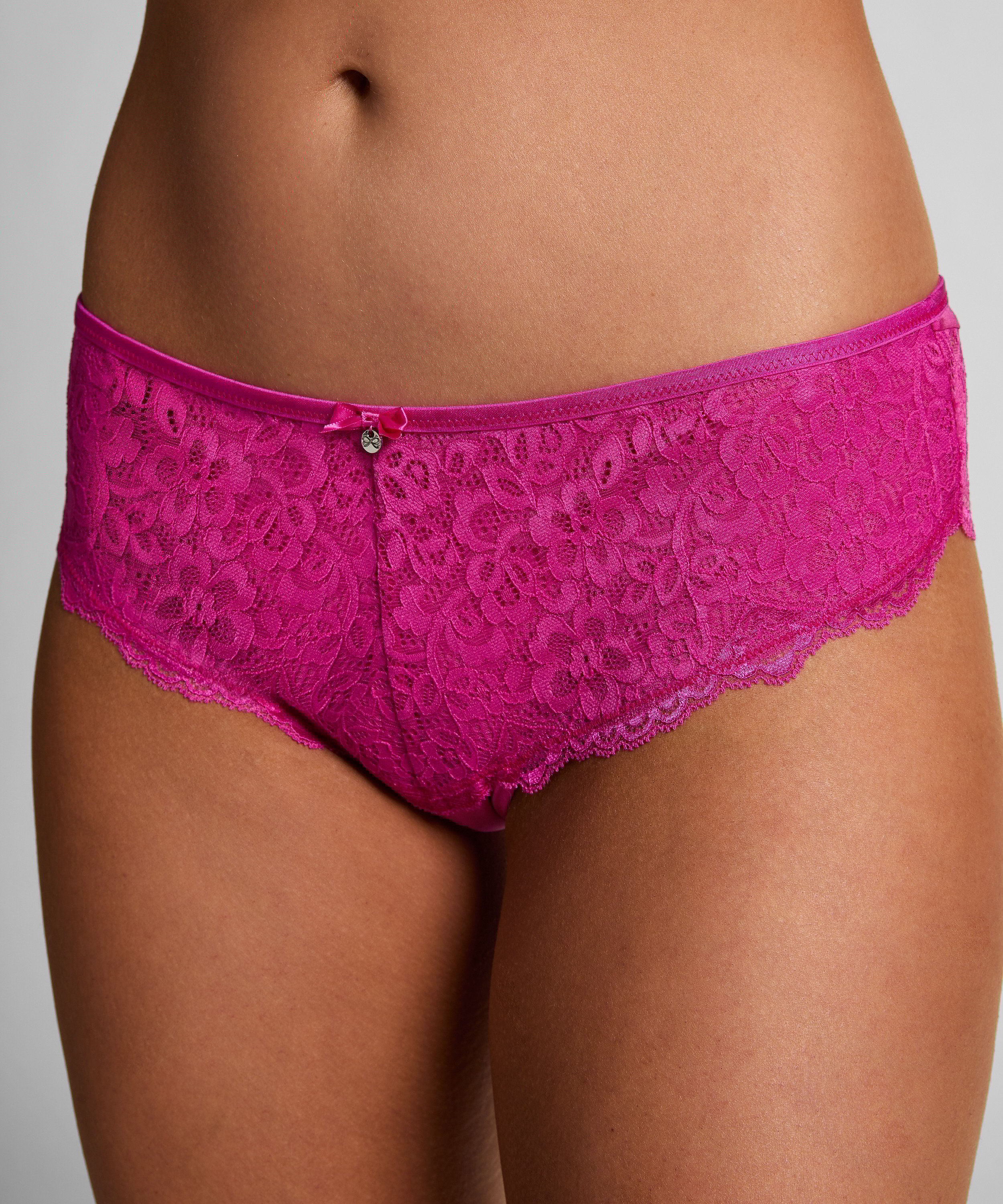 Brazilian Marine, Roze, main