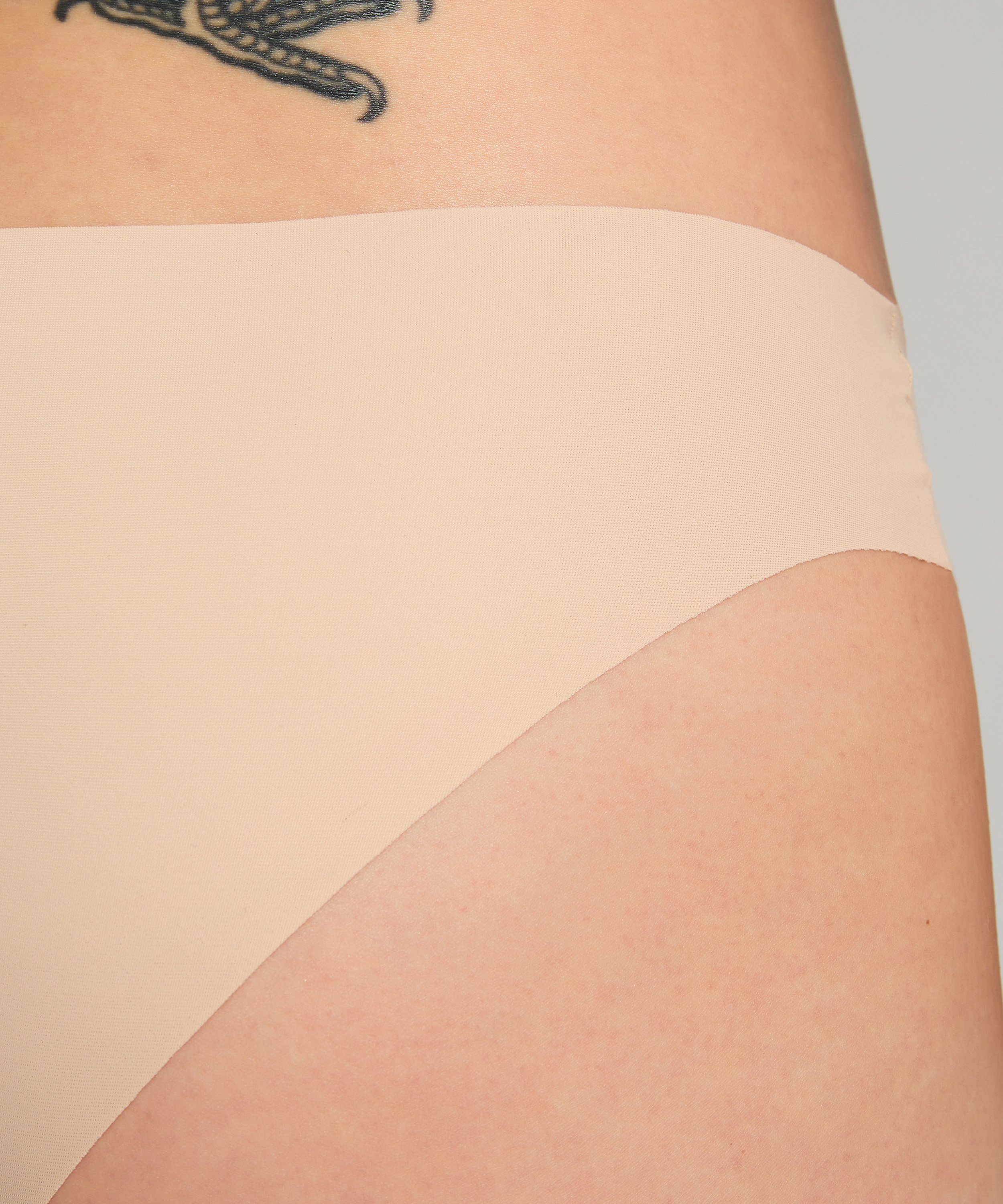 Slip br&eacute;silien Invisible Micro, Beige, main