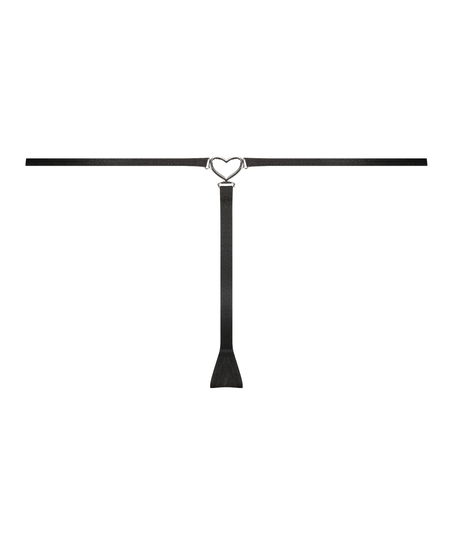 String Isabelle, Zwart