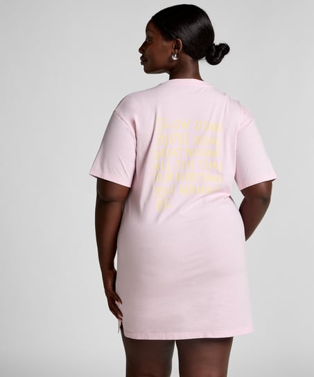 Chemise de nuit, Rose