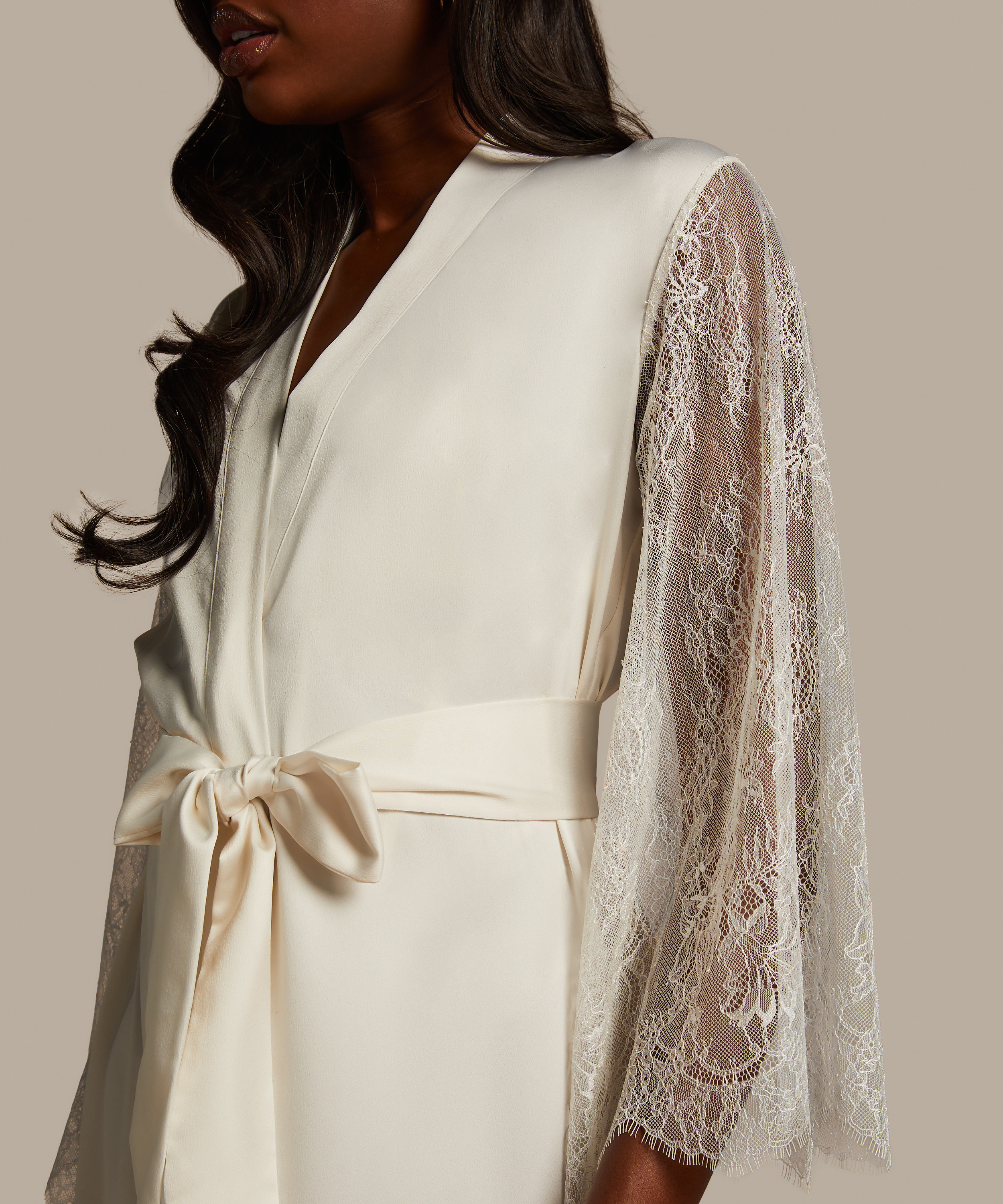 Kimono Camille, Wit, main