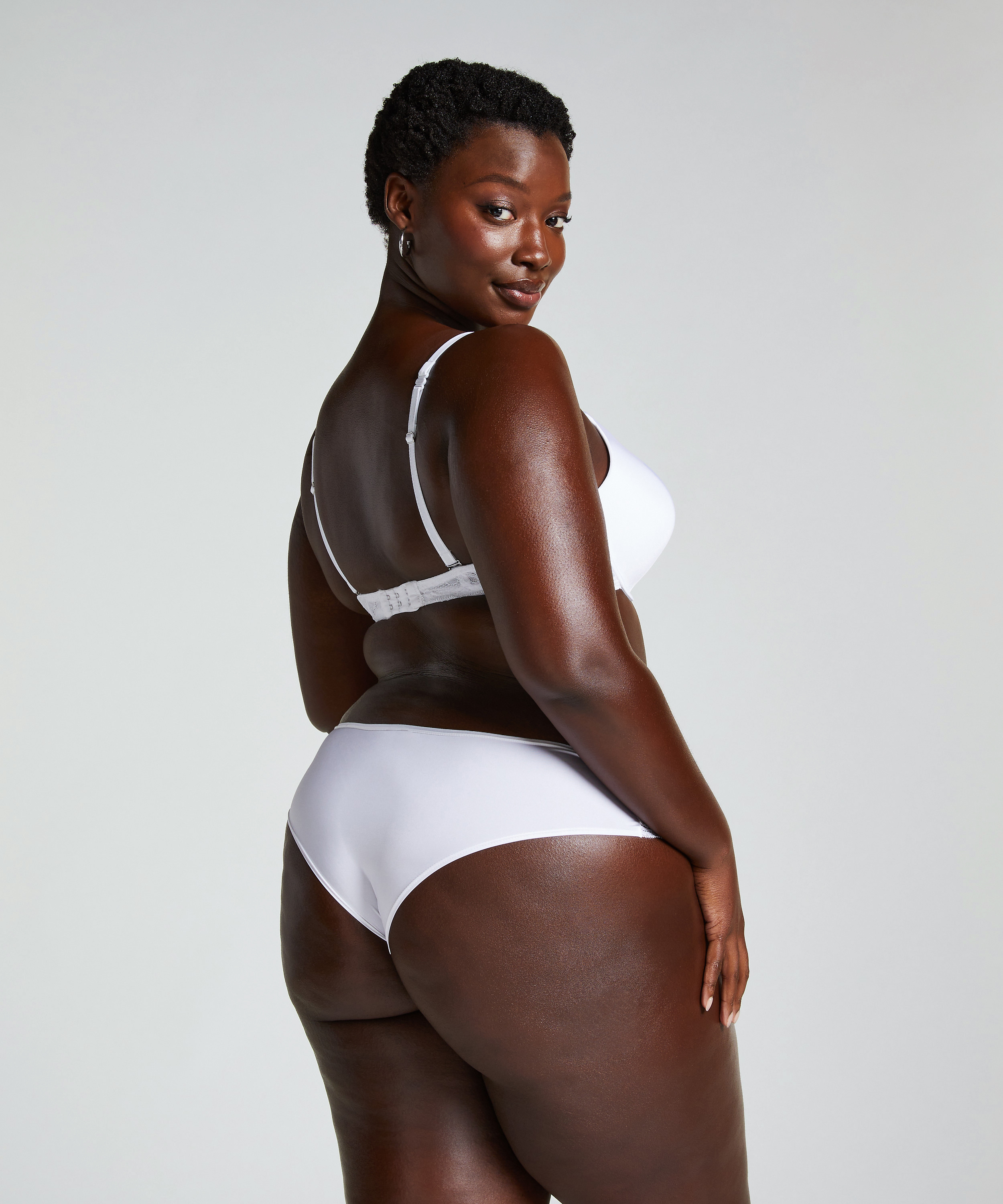 Soutien-gorge &agrave; armatures pr&eacute;form&eacute; push-up Angie, Blanc, main