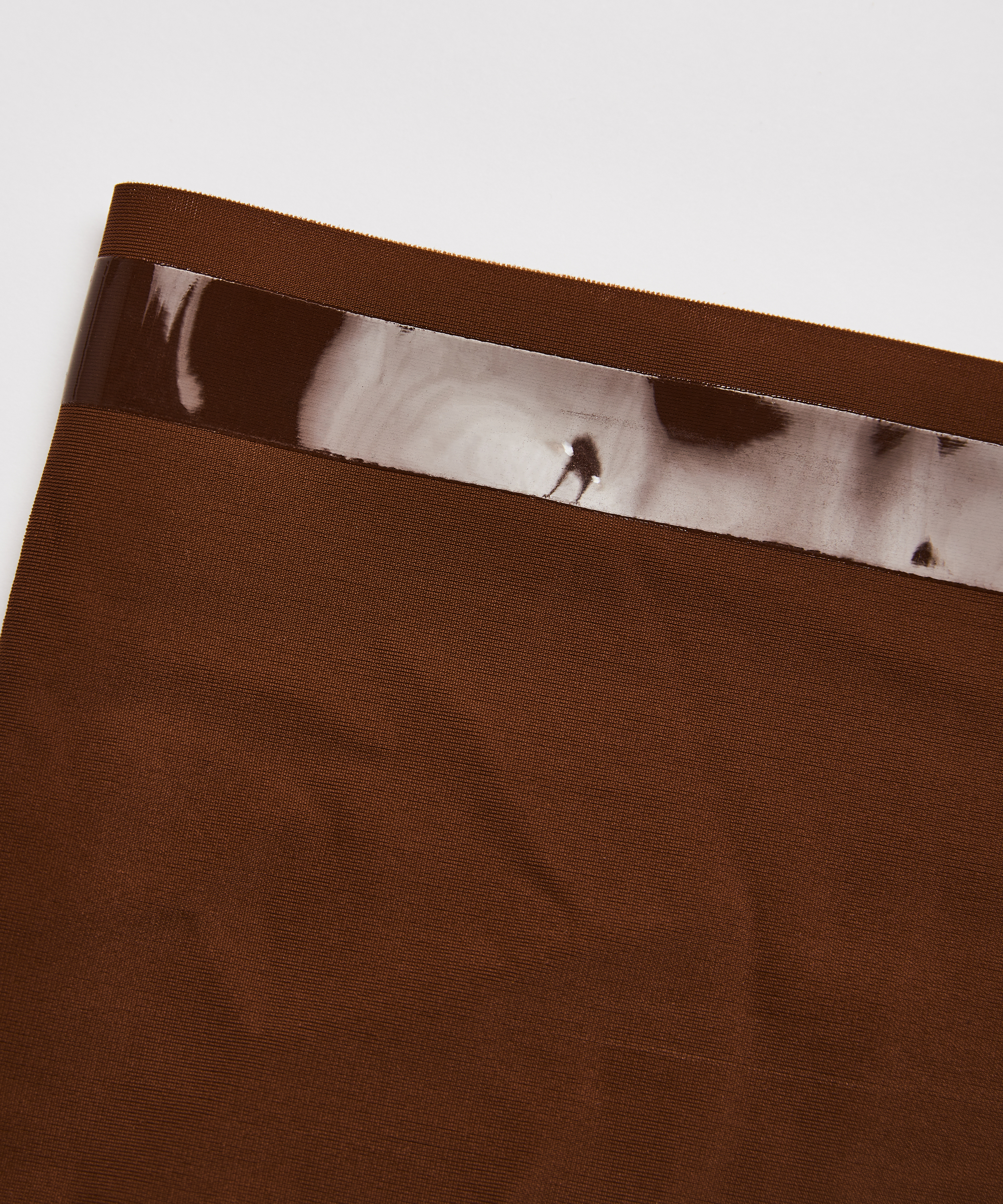 Dijenband Micro, Bruin, main