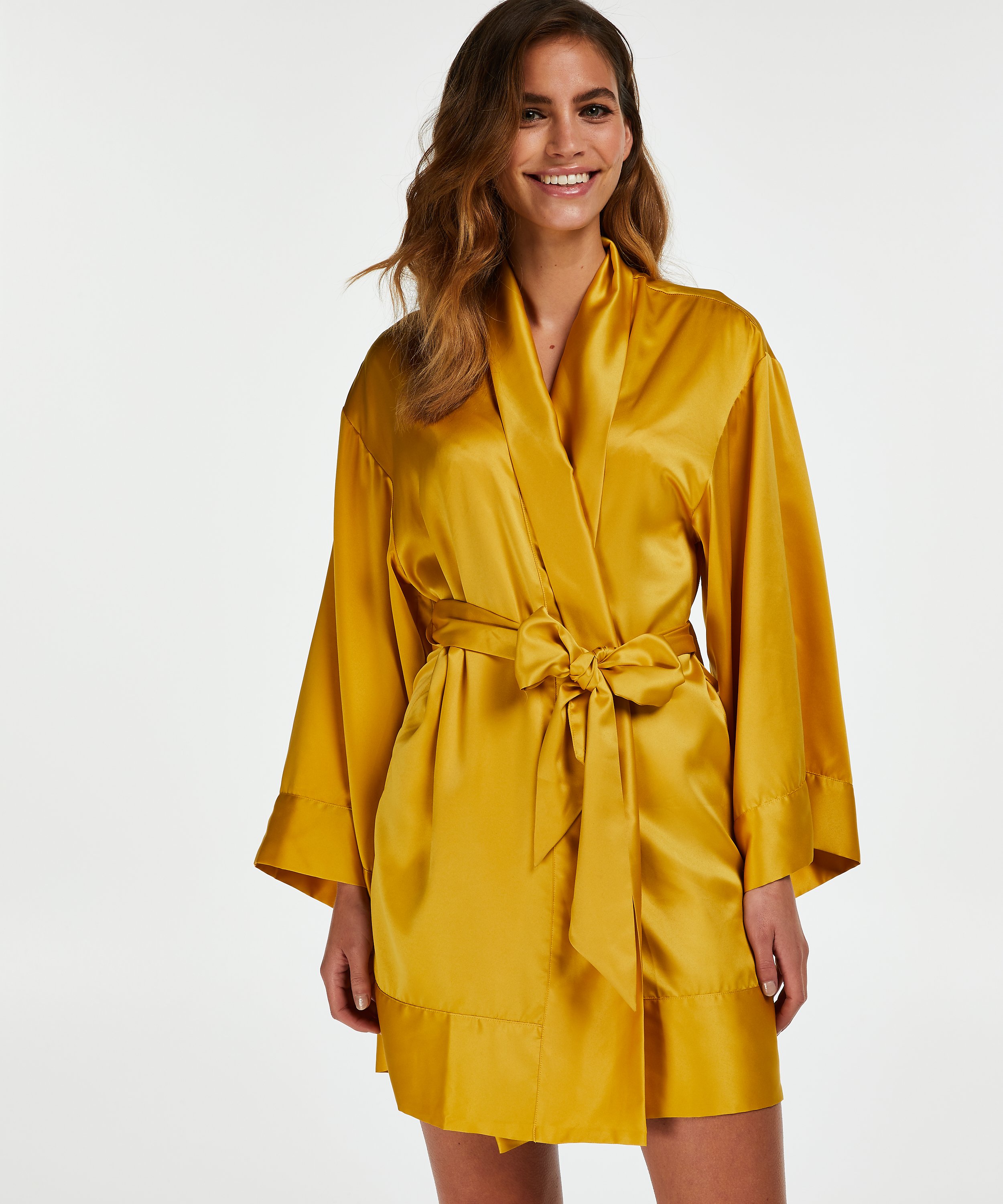 Kimono Satin Flower, Jaune, main