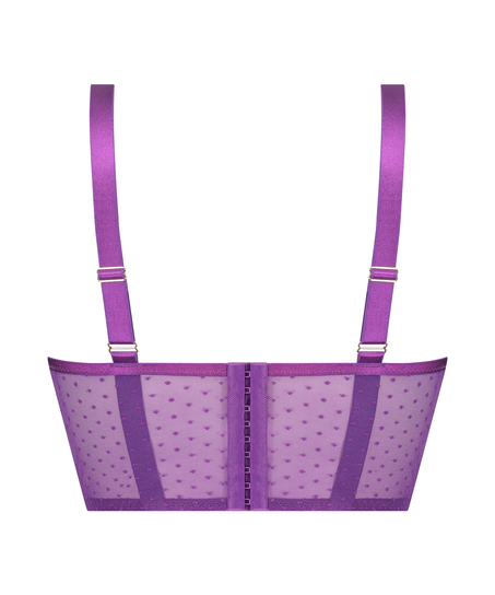 Brassi&egrave;re Maisie Nyakim, Pourpre