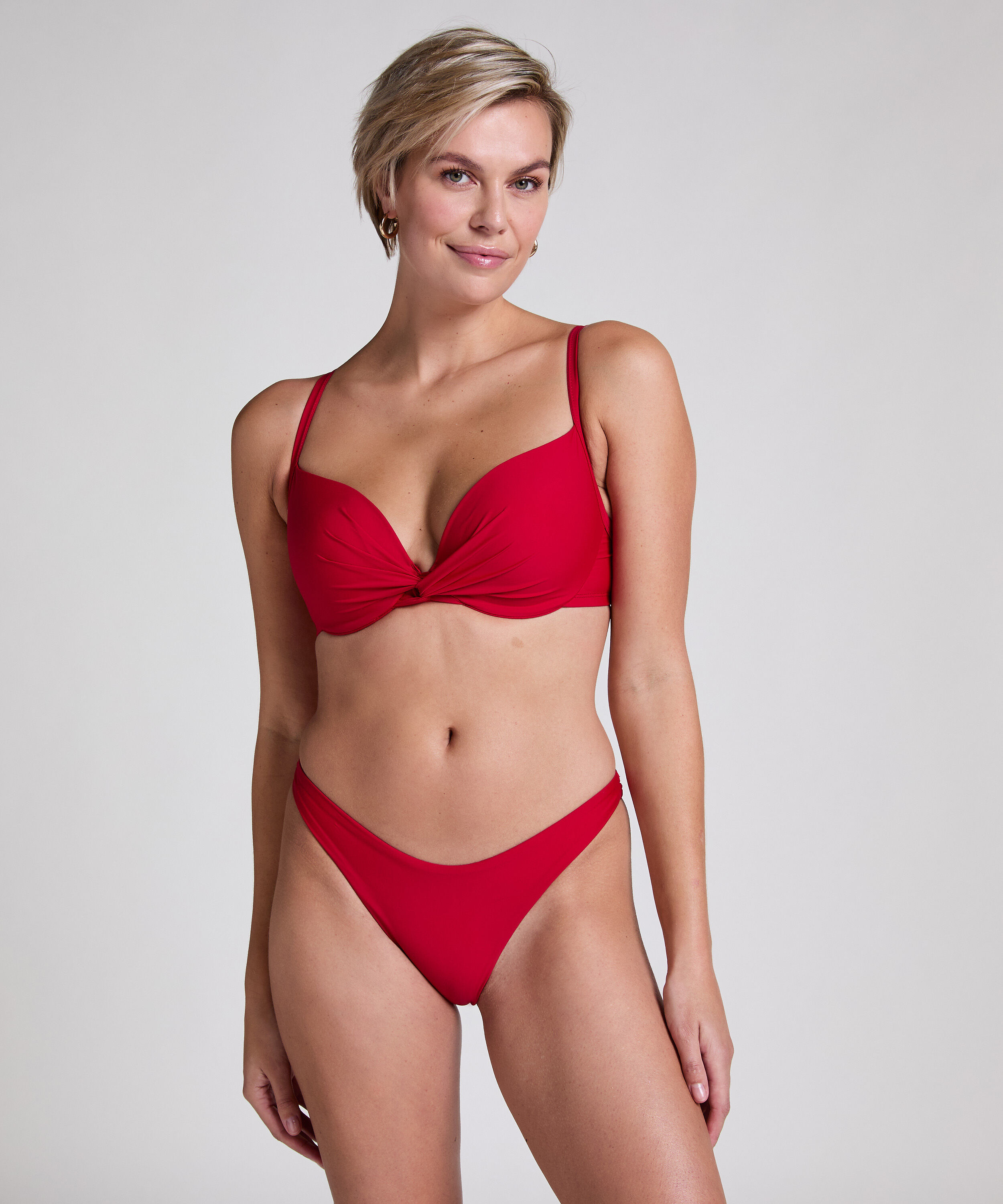 Slip de Bikini Échancrés Luna, Rouge Slip de Bikini Échancrés Luna, Rouge
