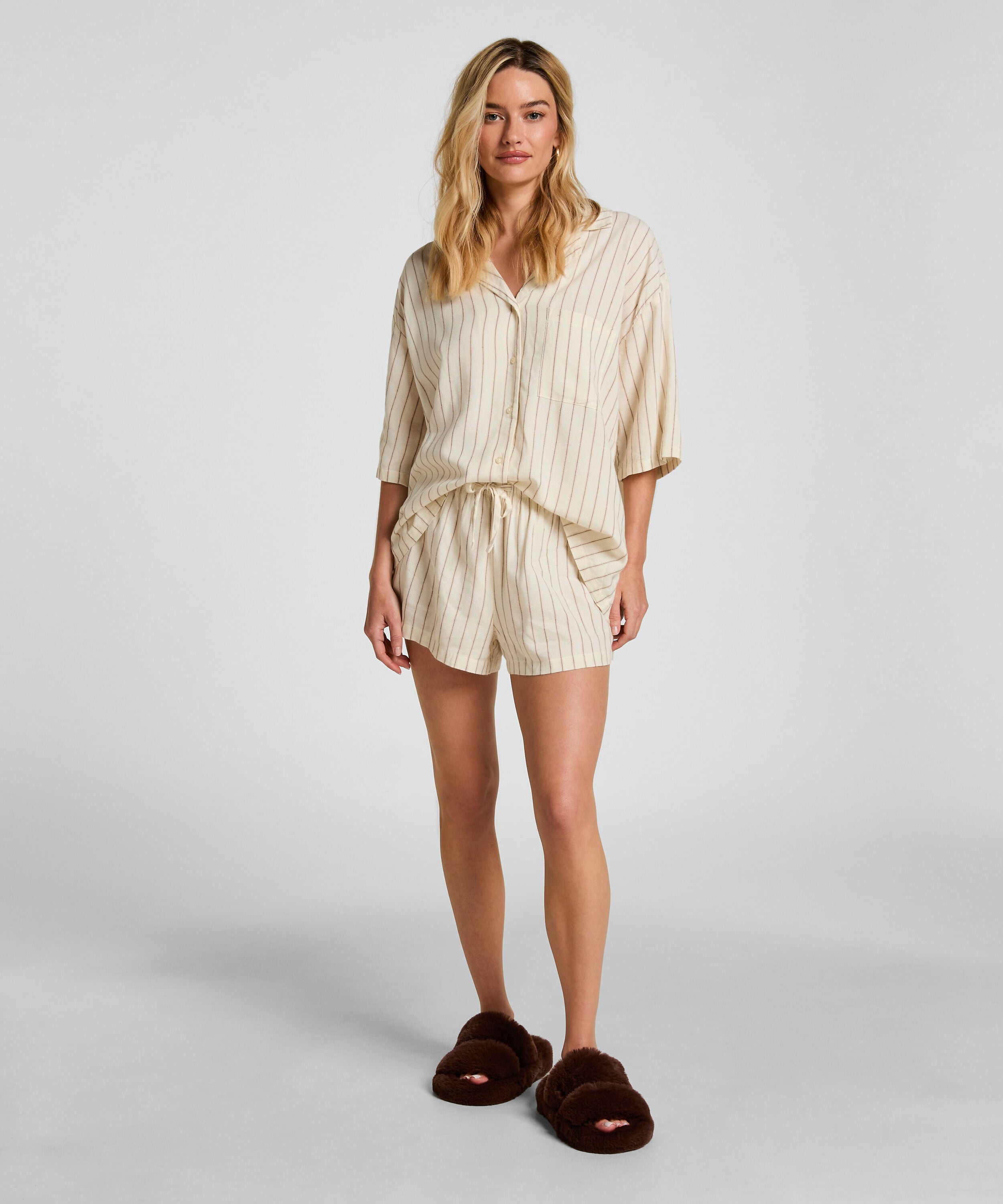 Slipper Hannah