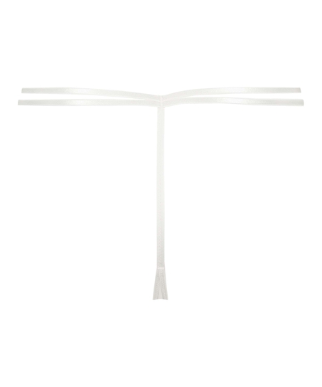 String Isabella, Wit