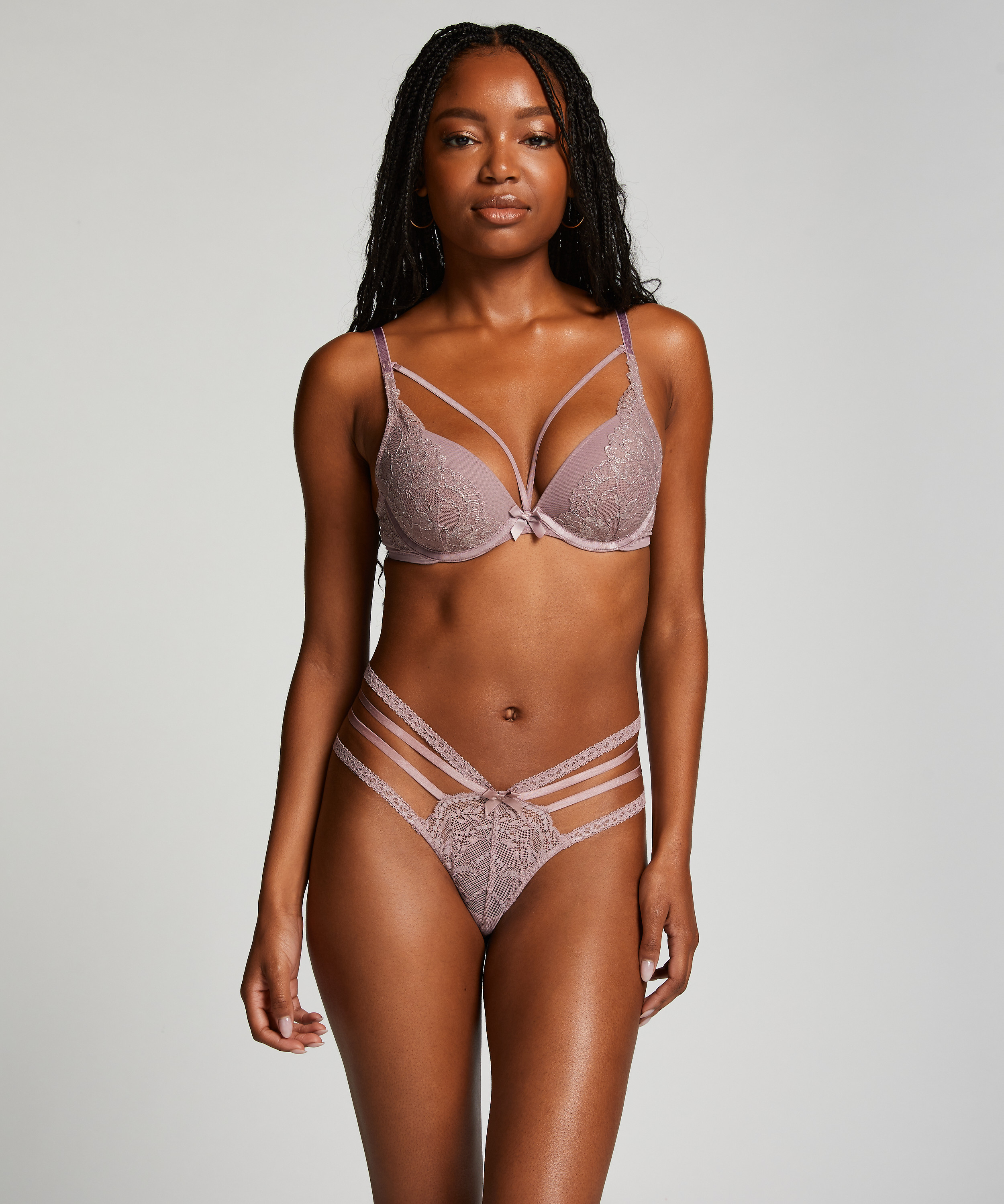 String Lorraine, Pourpre, main