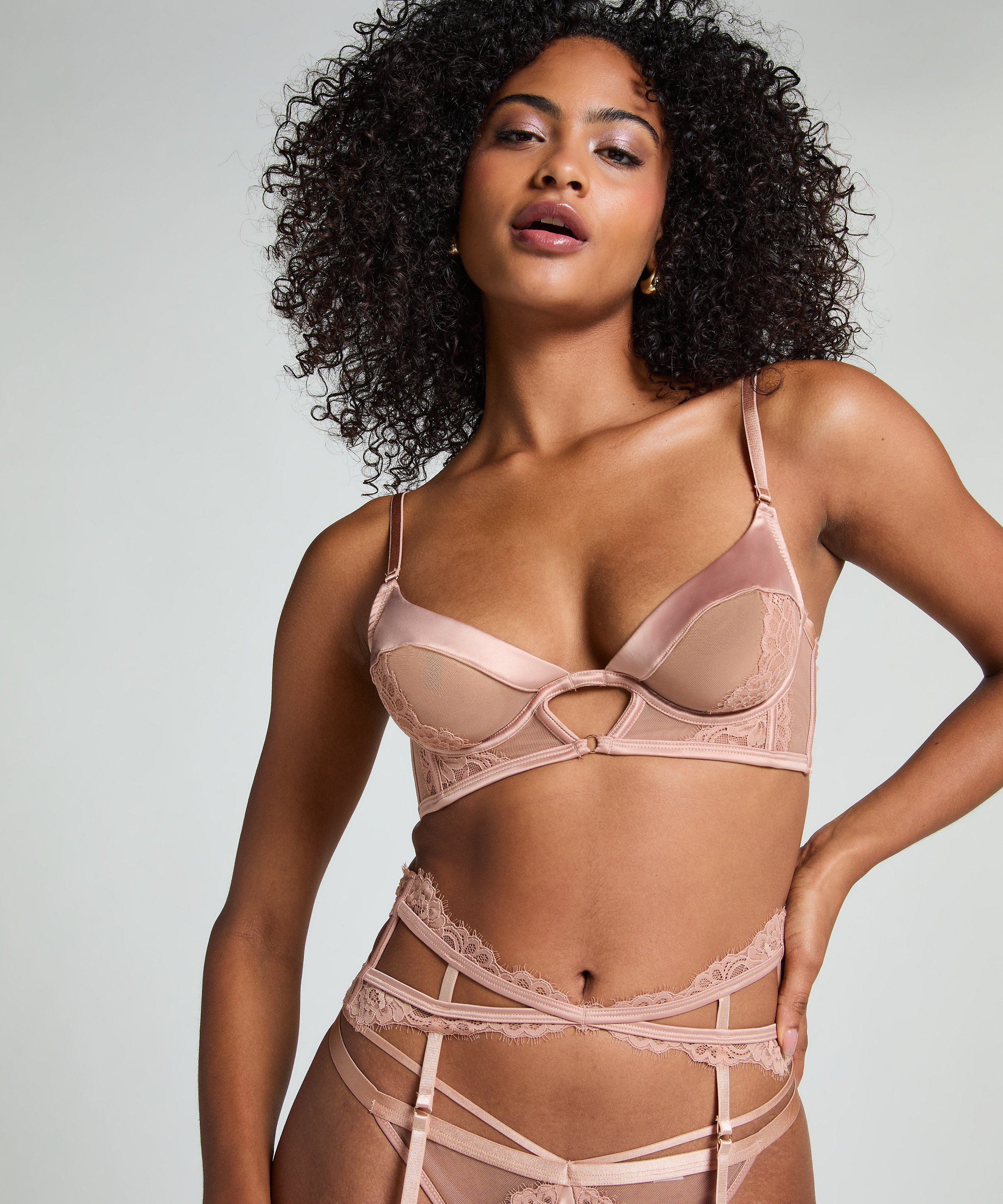Soutien-gorge &agrave; armatures non-pr&eacute;form&eacute; longline Nisha, Beige, main