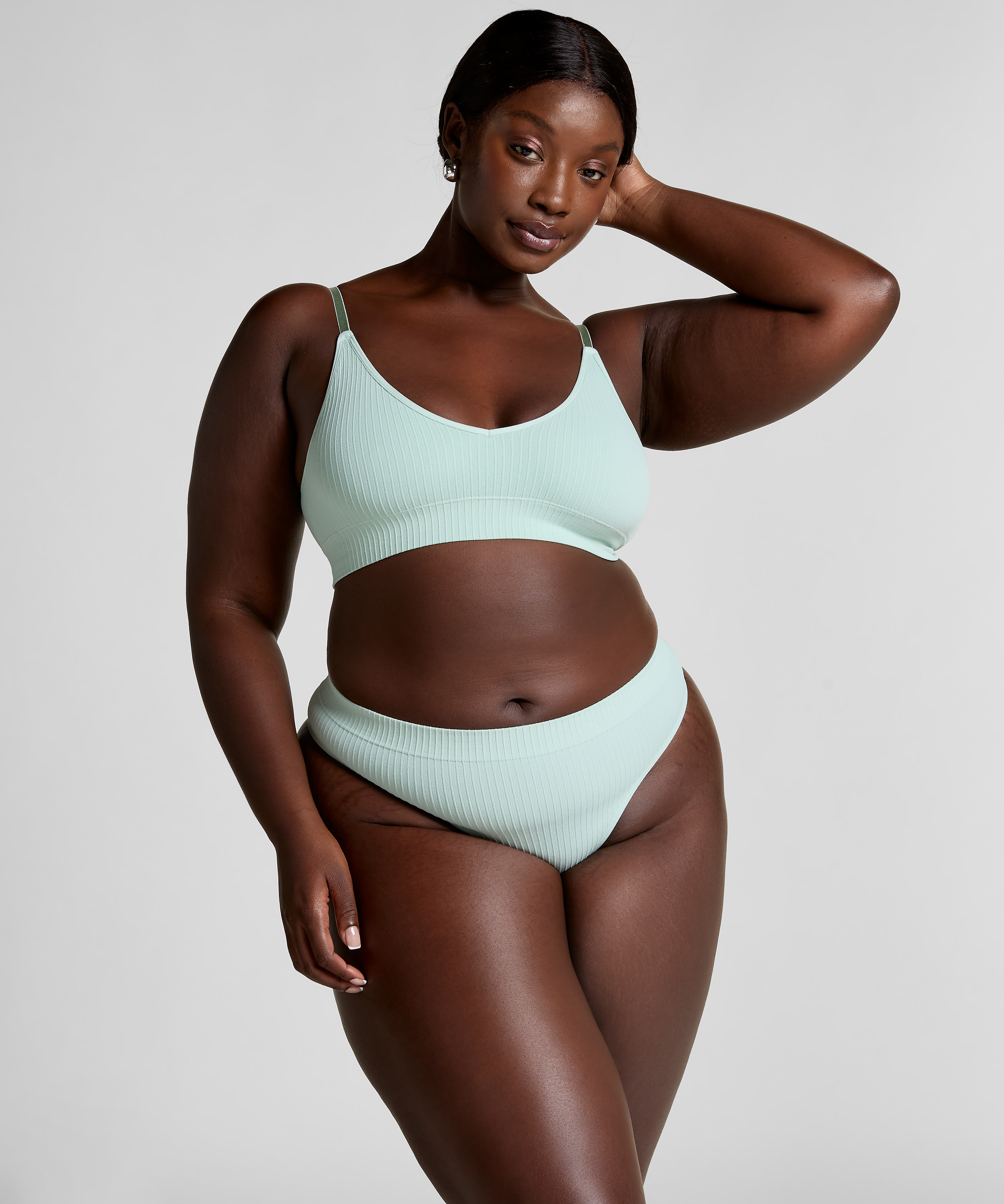 Hoog uitgesneden string Dianne, Groen, main