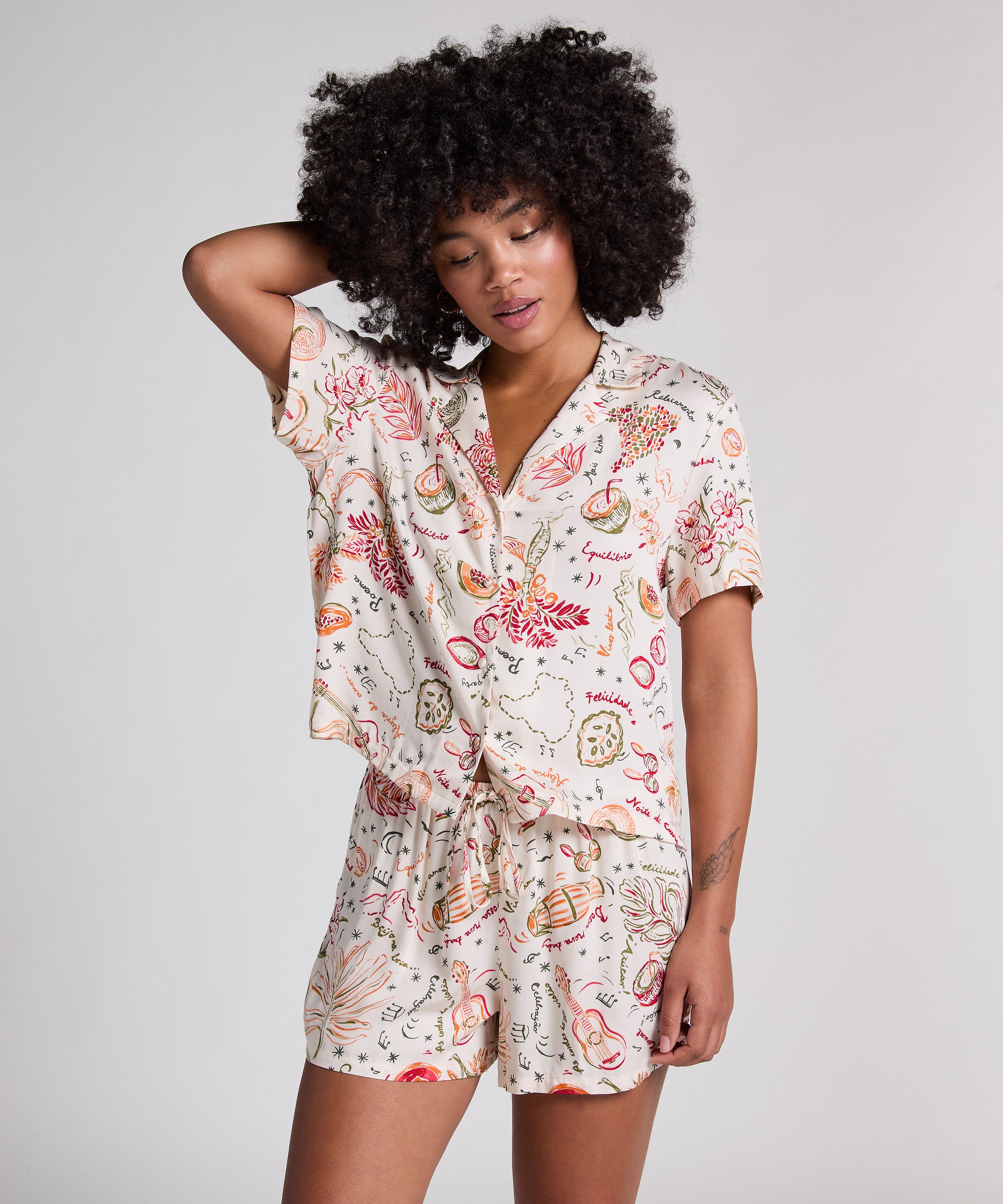 Short Satin, Blanc, main