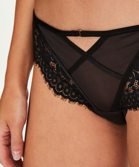 Brazilian Lauren, Zwart