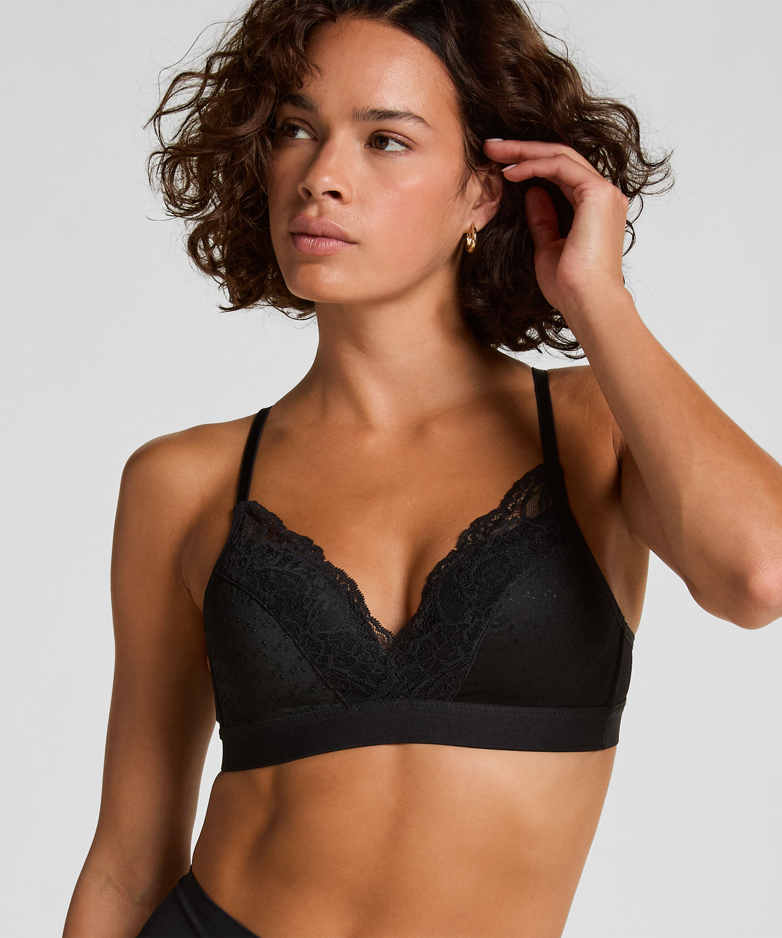 Soutien-gorge pr&eacute;form&eacute; sans armatures Sophie, Noir