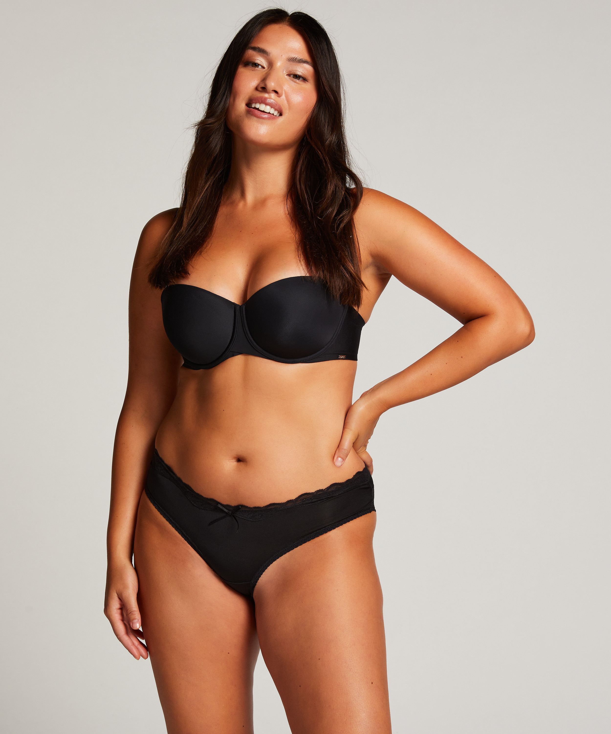 Slip brésilien micro, Noir, main