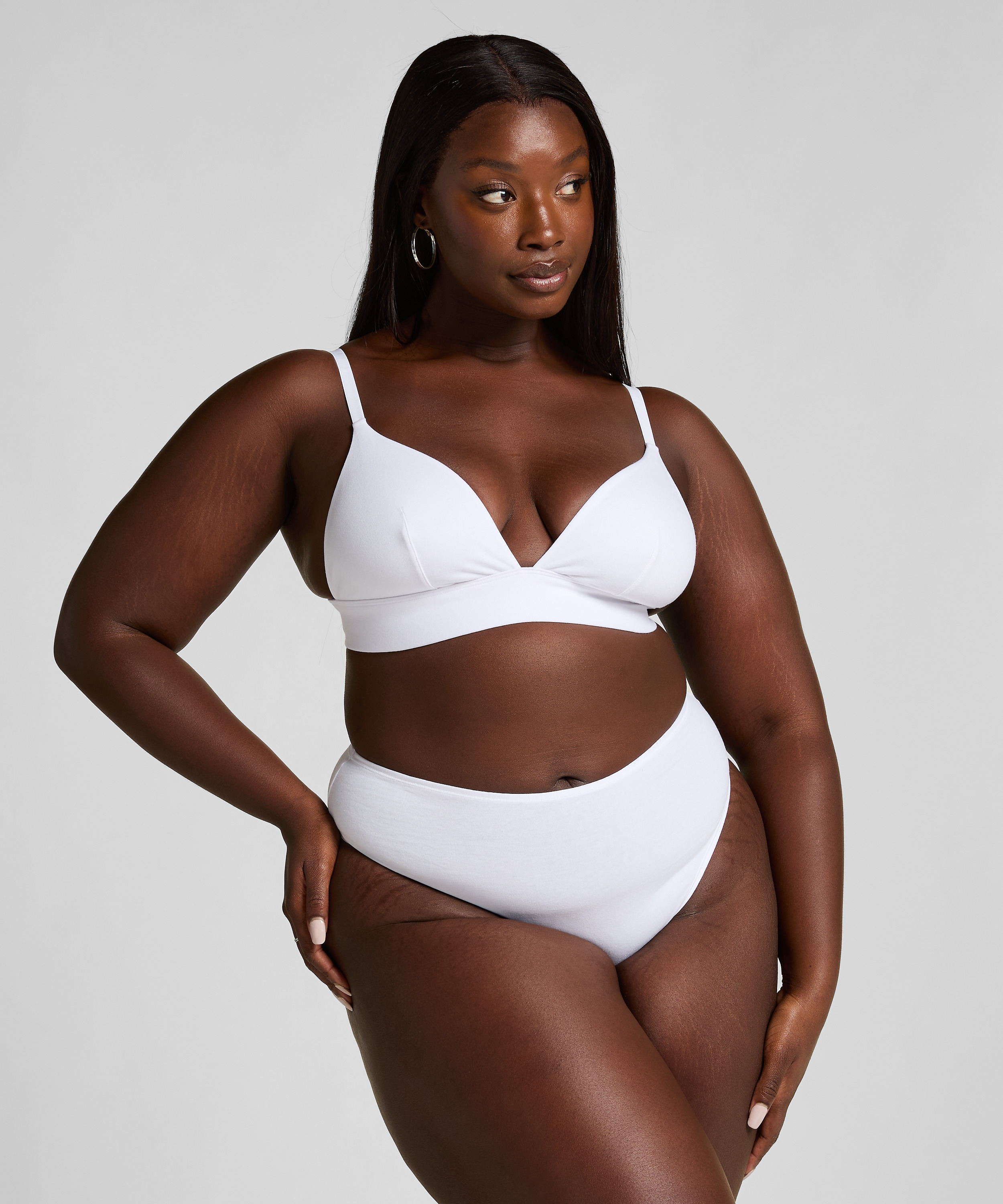 Brassi&egrave;re en coton, Blanc, main