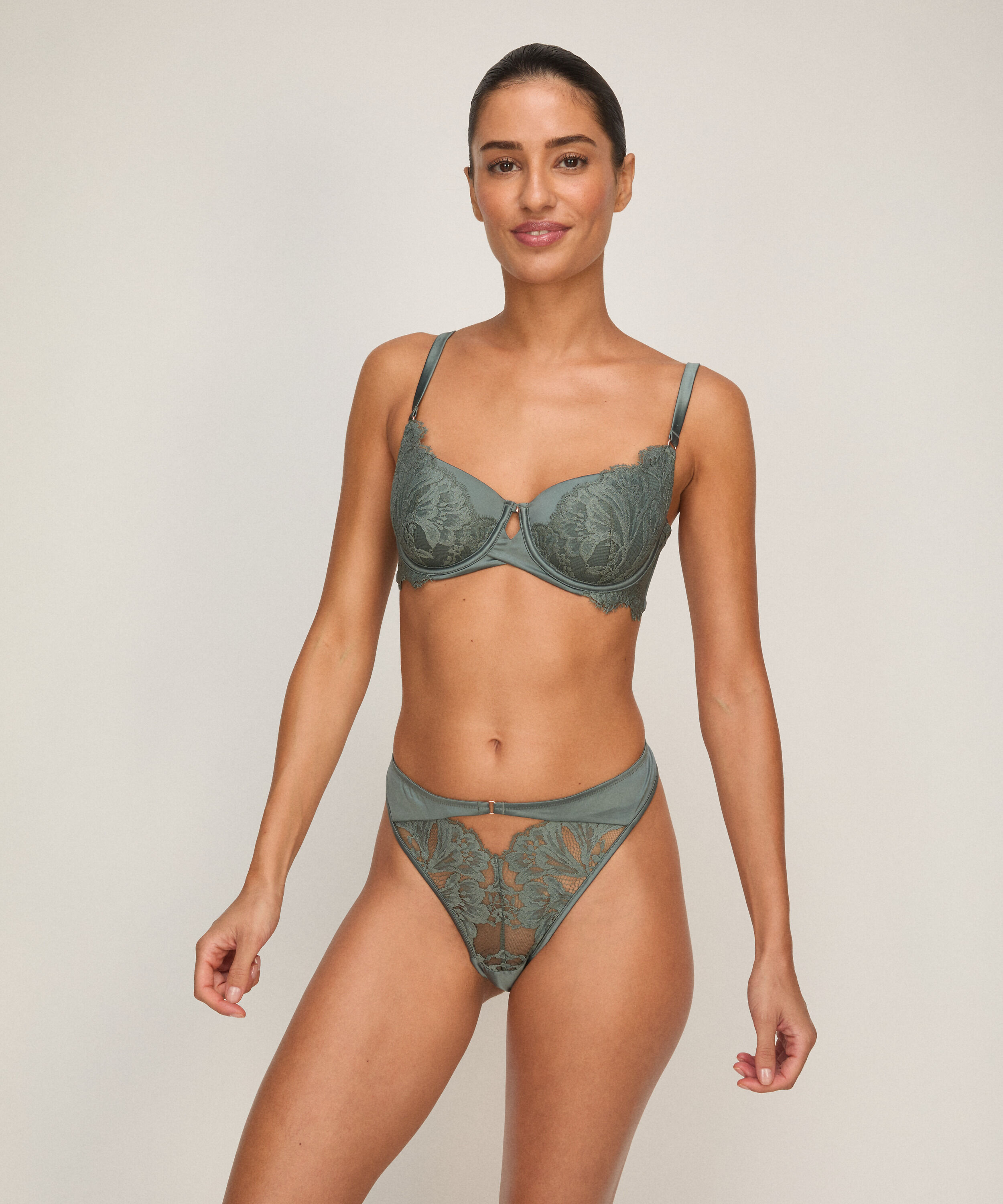 Hoog uitgesneden brazilian Grace, Groen