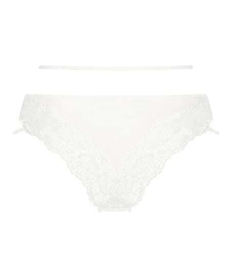 Brazilian Amala, Wit