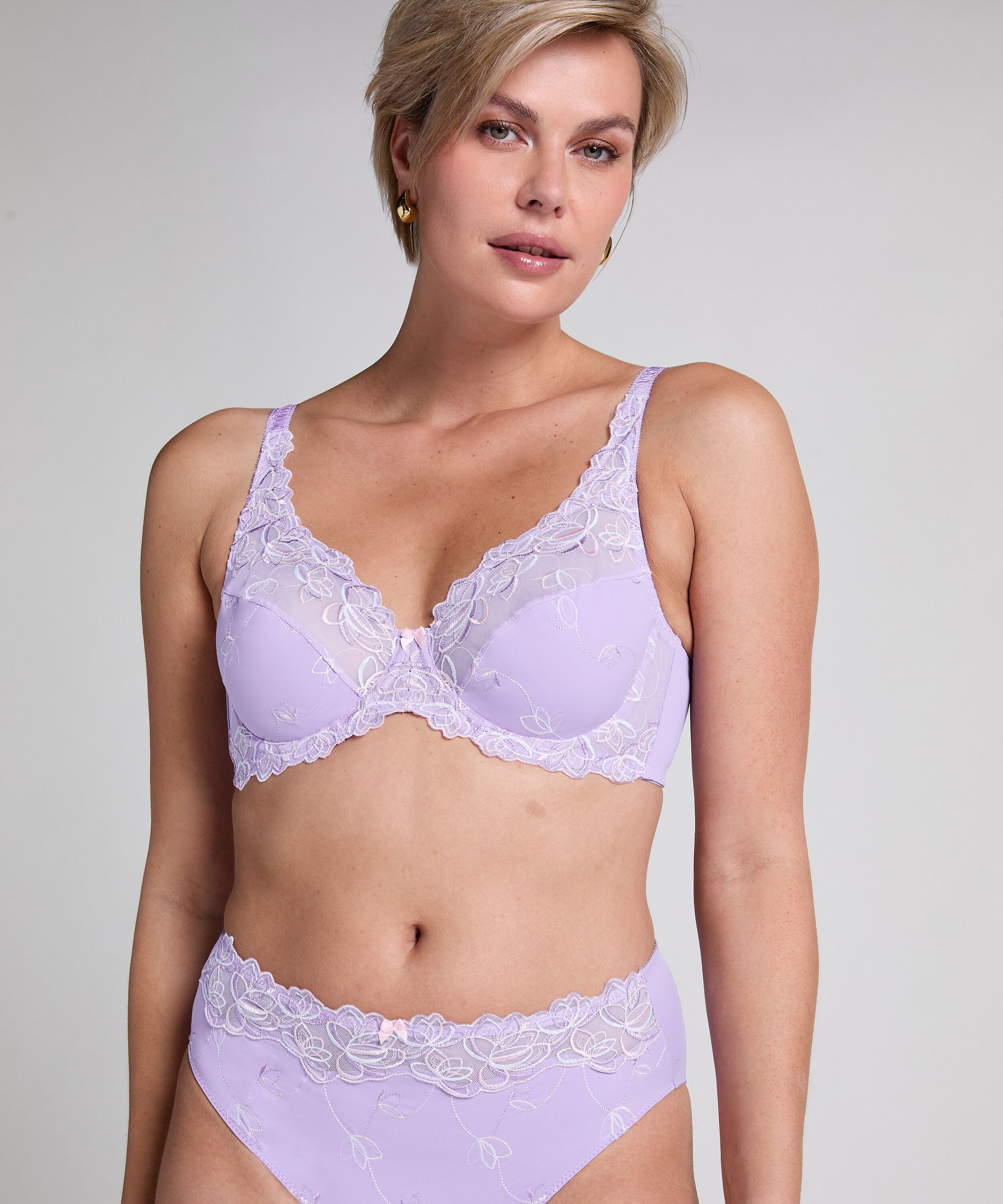 Soutien-gorge &agrave; armatures non-pr&eacute;form&eacute; Diva, Pourpre