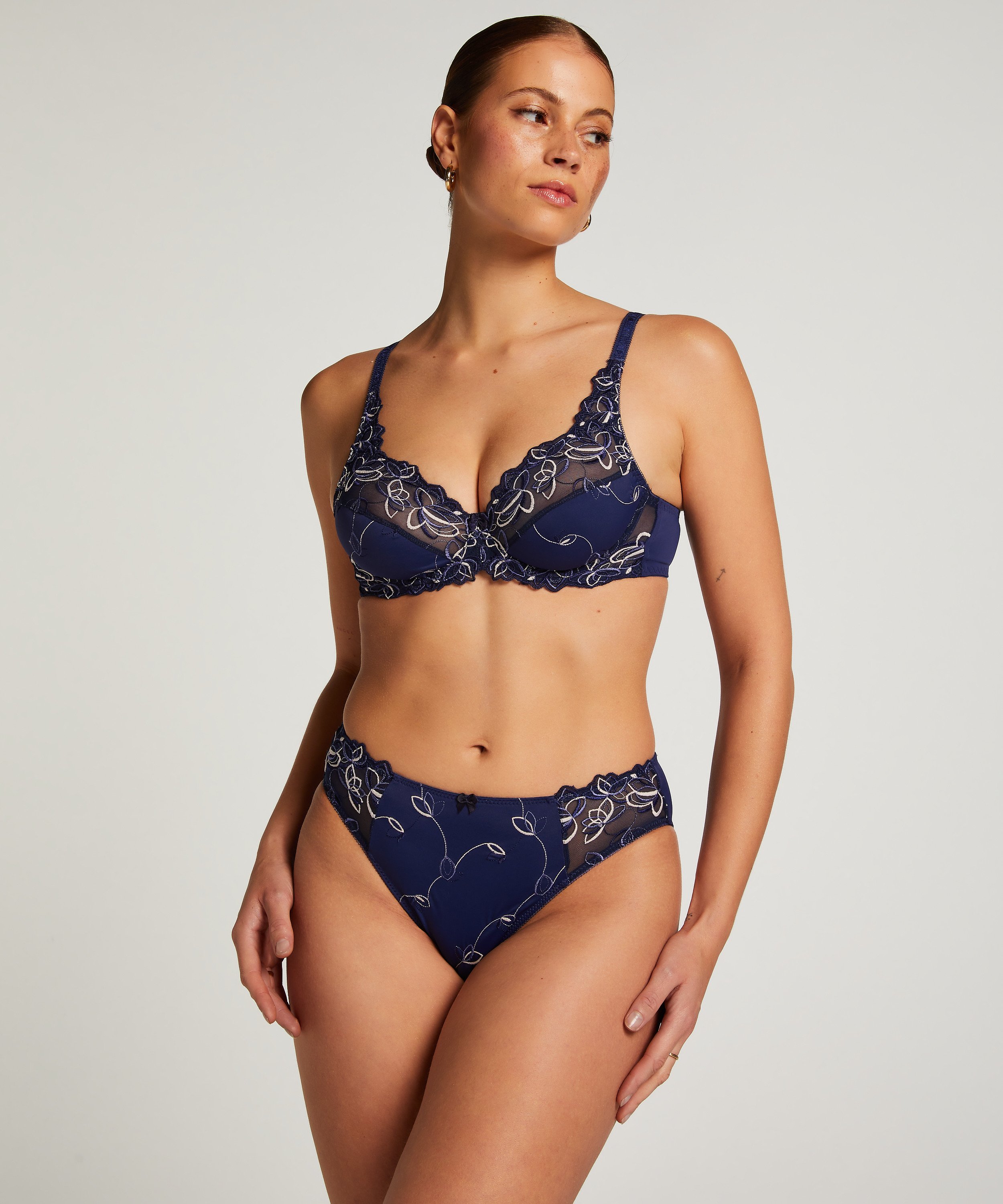 Soutien-gorge &agrave; armatures non-pr&eacute;form&eacute; Diva, Bleu, main