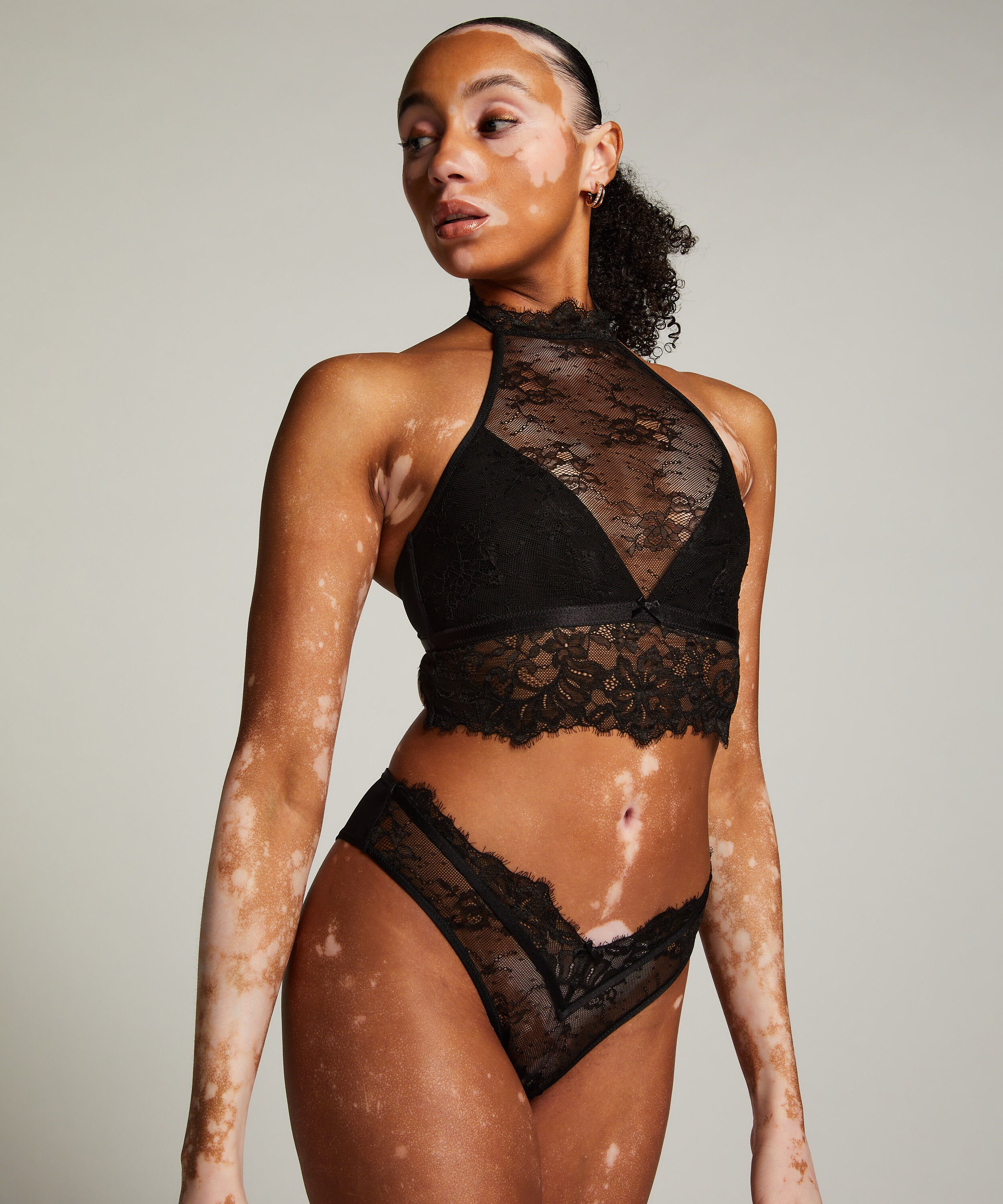 Brazilian Sarah, Zwart