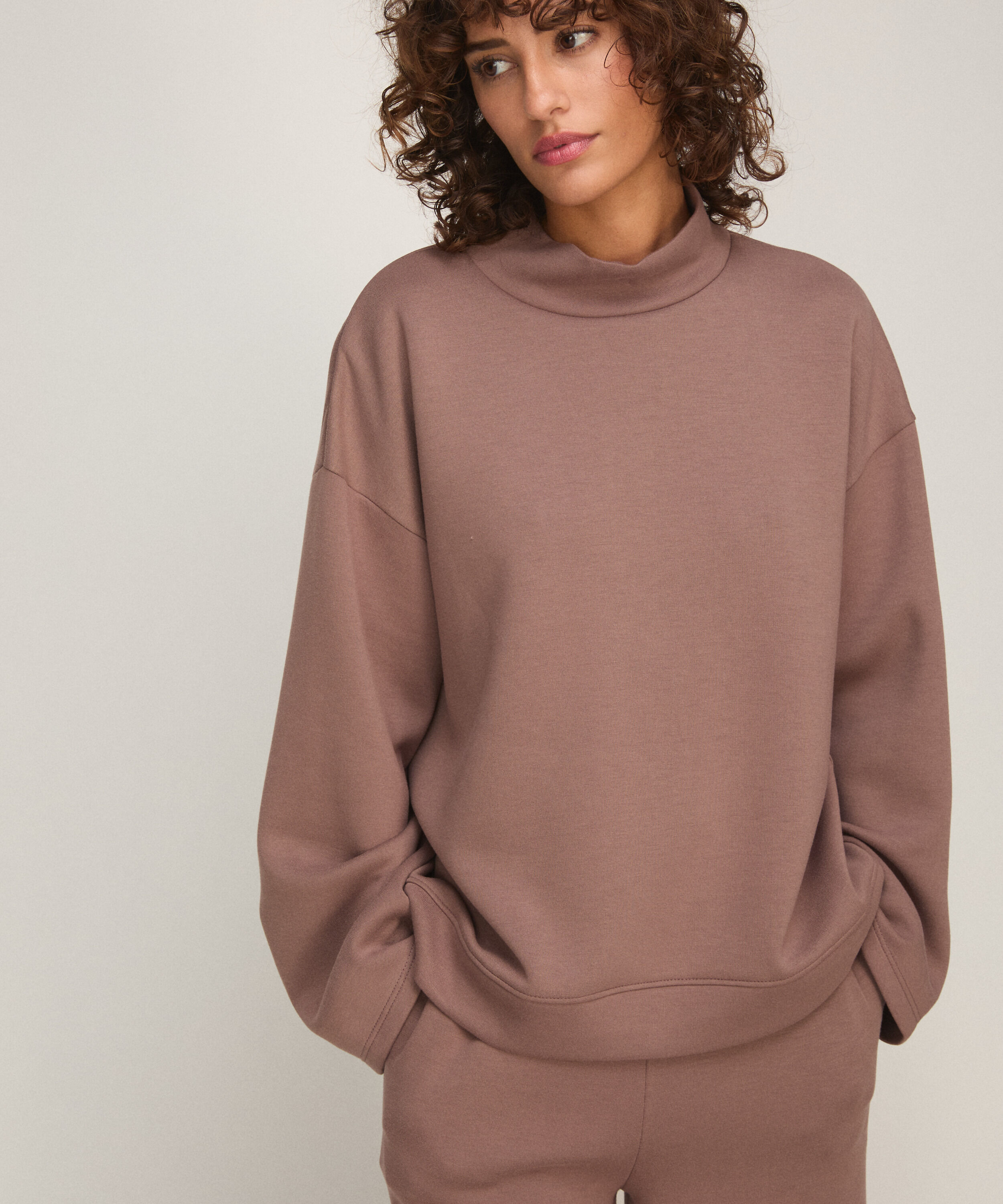 Top en Viscose à Col Montant, Brun
