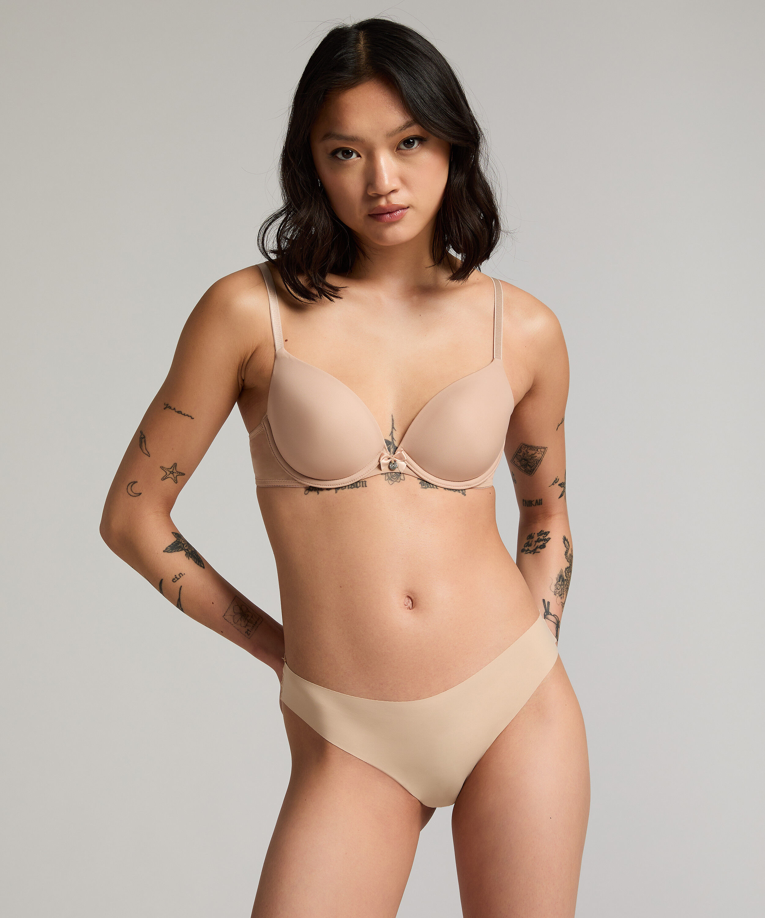 Slip br&eacute;silien Invisible Micro, Beige