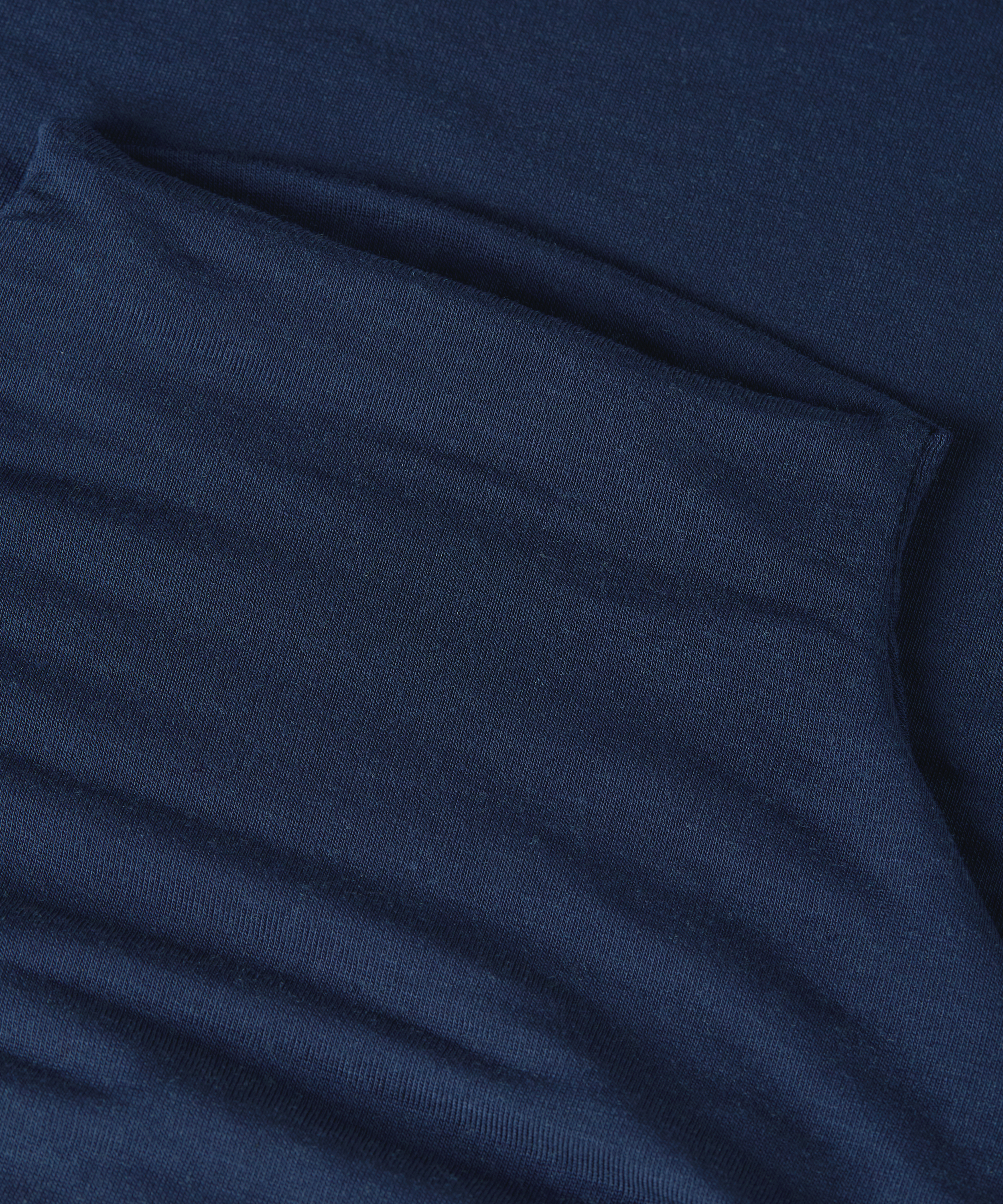 Haut avec cachemire &agrave; col roul&eacute; super soft, Bleu, main