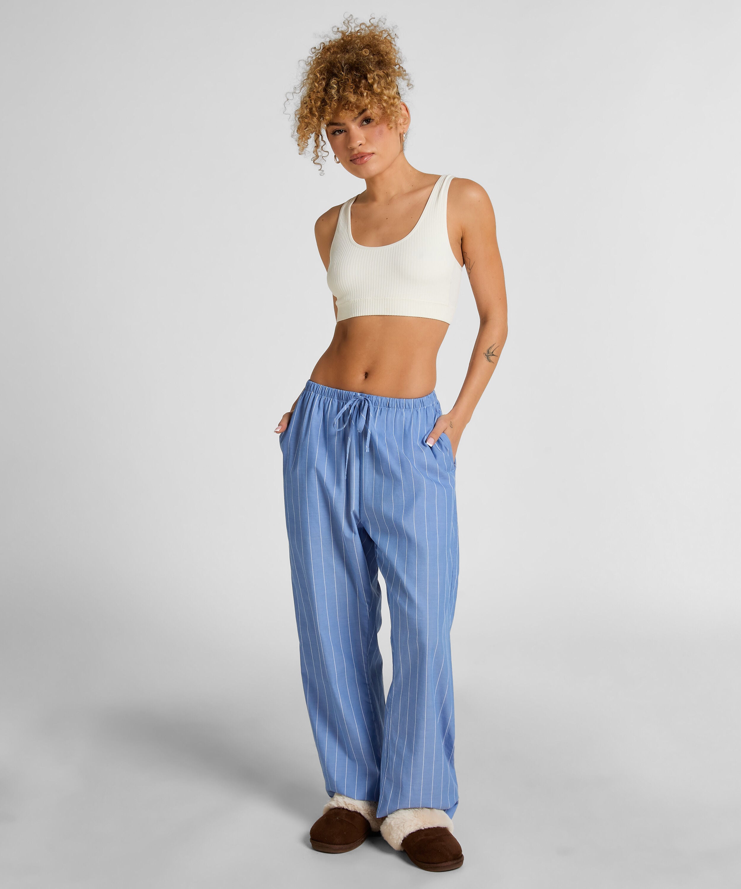 Pantalon en coton tissé à rayures