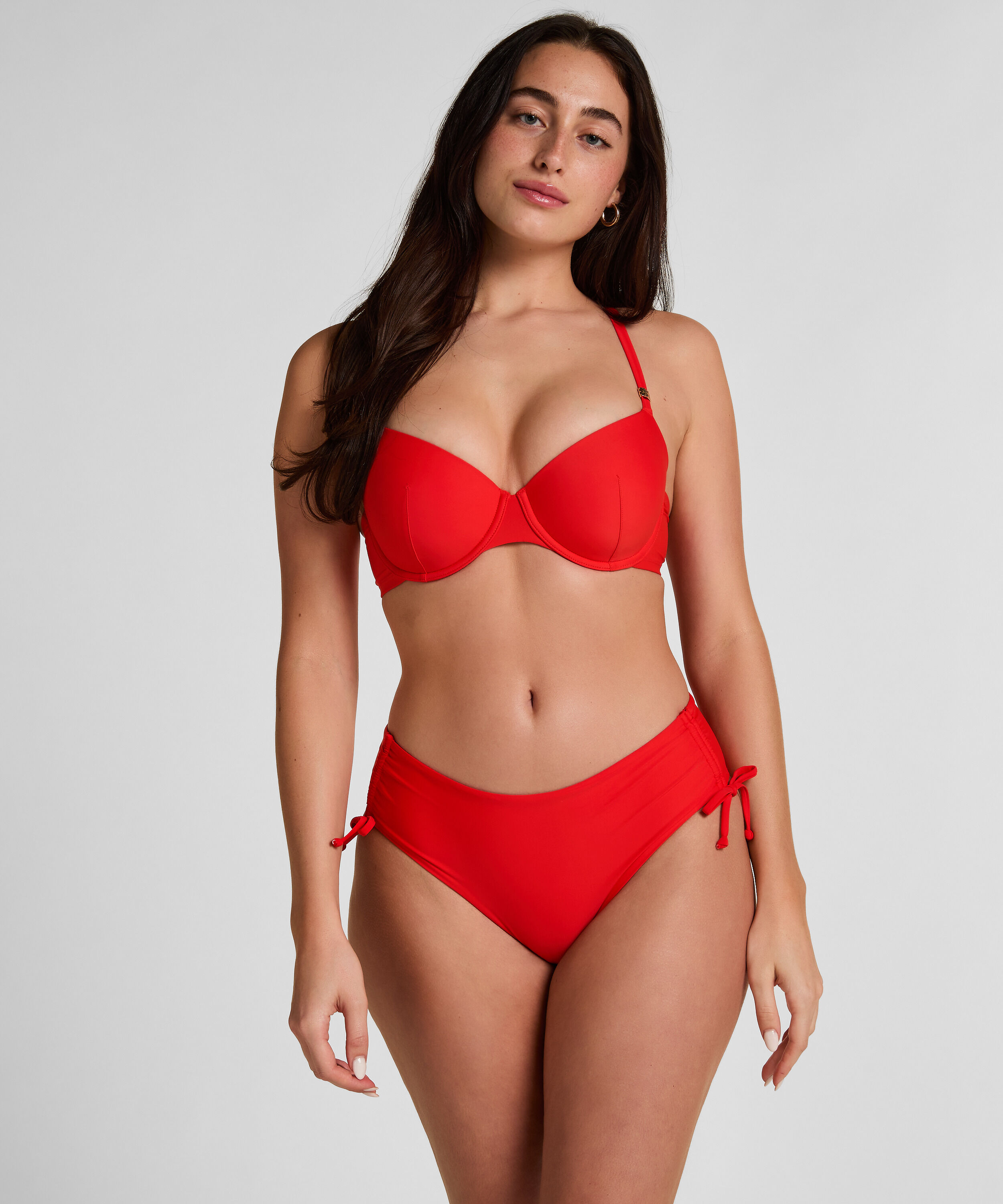 Midi Rio Bikini Bottom Luxe, Rouge Midi Rio Bikini Bottom Luxe, Rouge