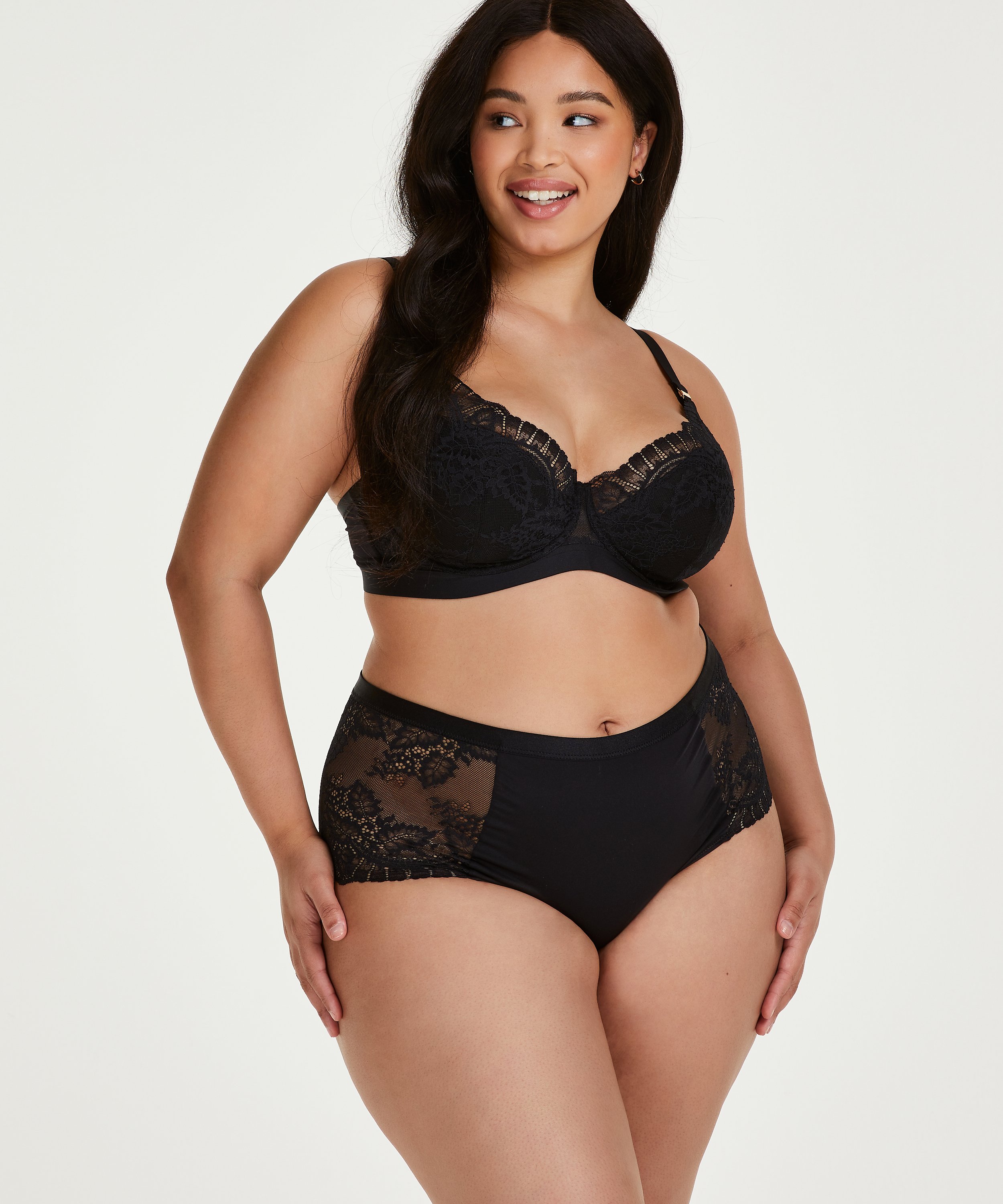 Soutien-gorge d'allaitement rembourré à armatures Adelaide, Noir, main