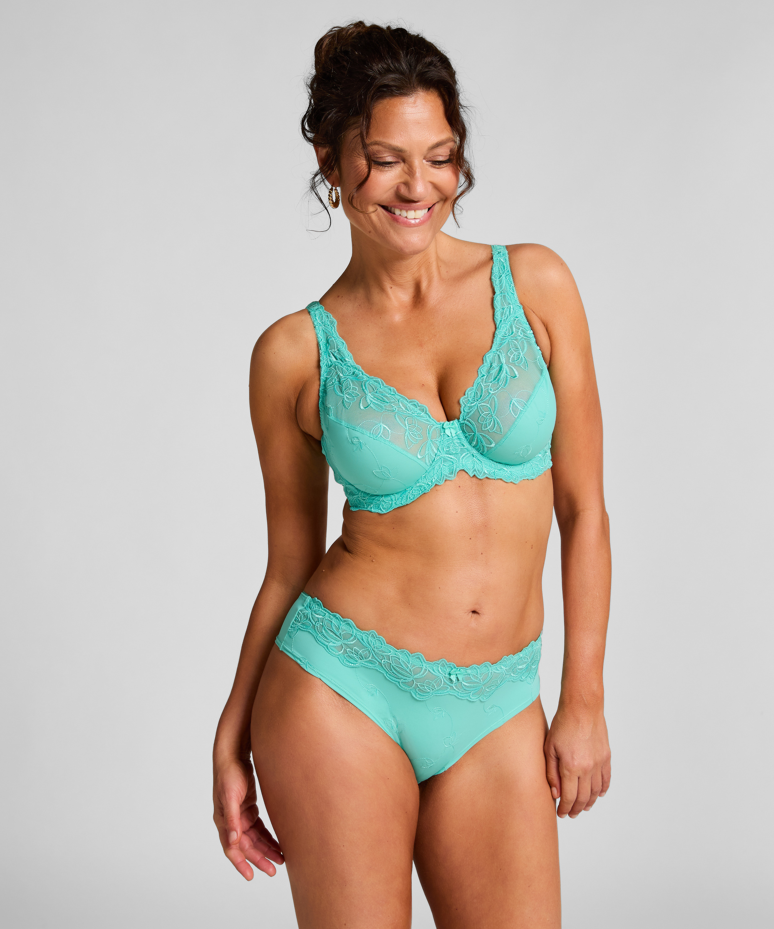 Slip brésilien Diva, Vert, main