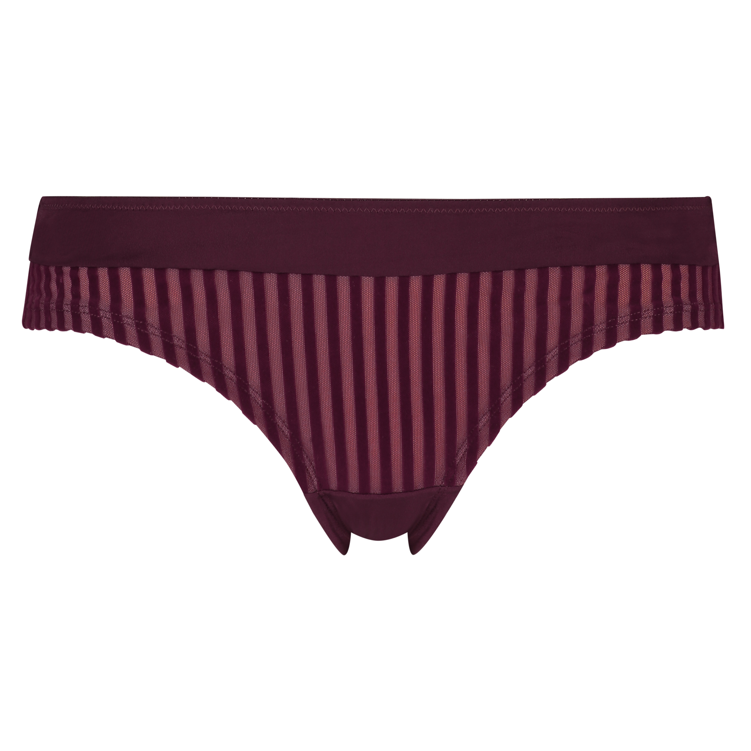 Brazilian Pia, Rood, main