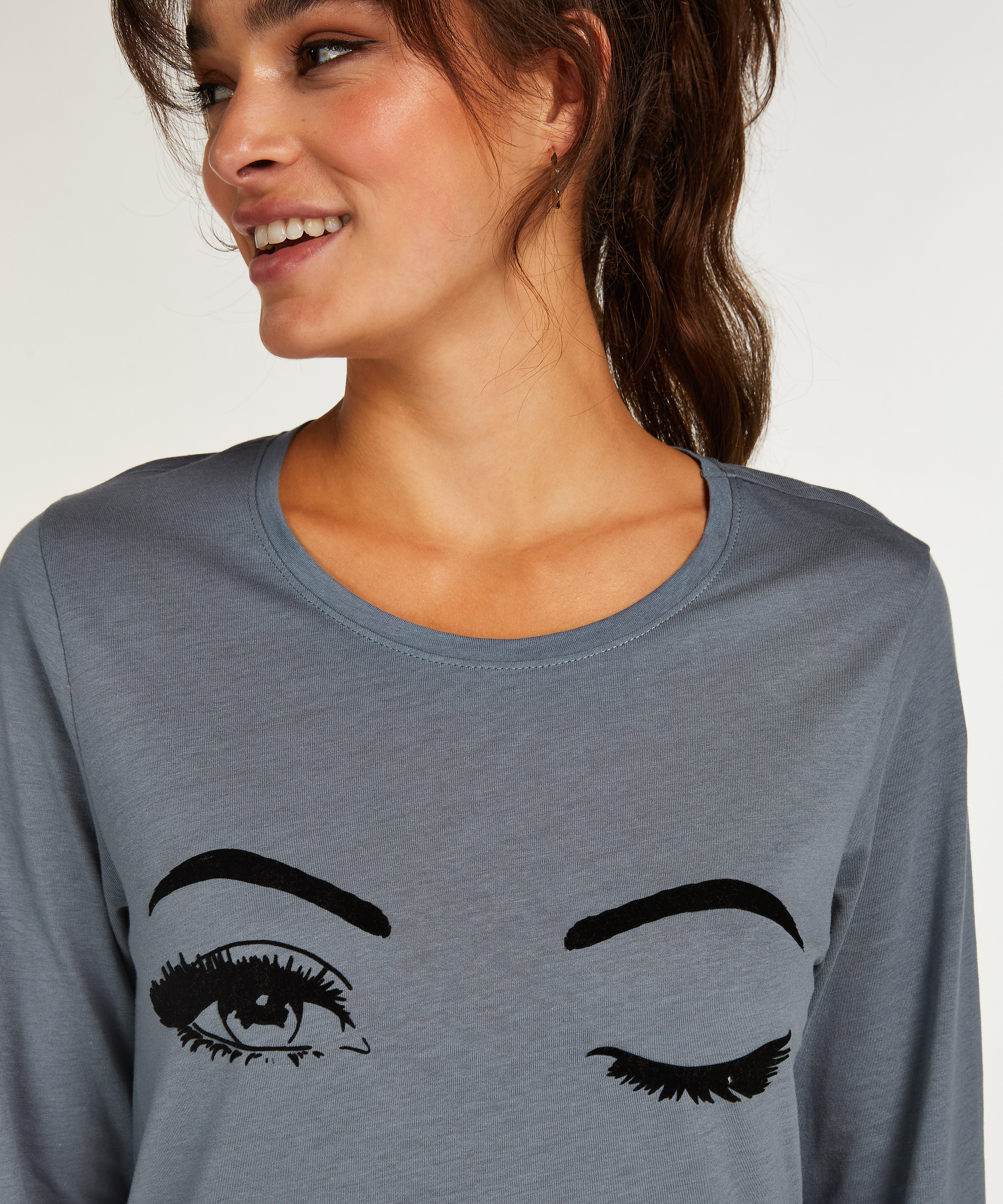 Chemise de nuit &agrave; d&eacute;collet&eacute; arrondi, Bleu, main