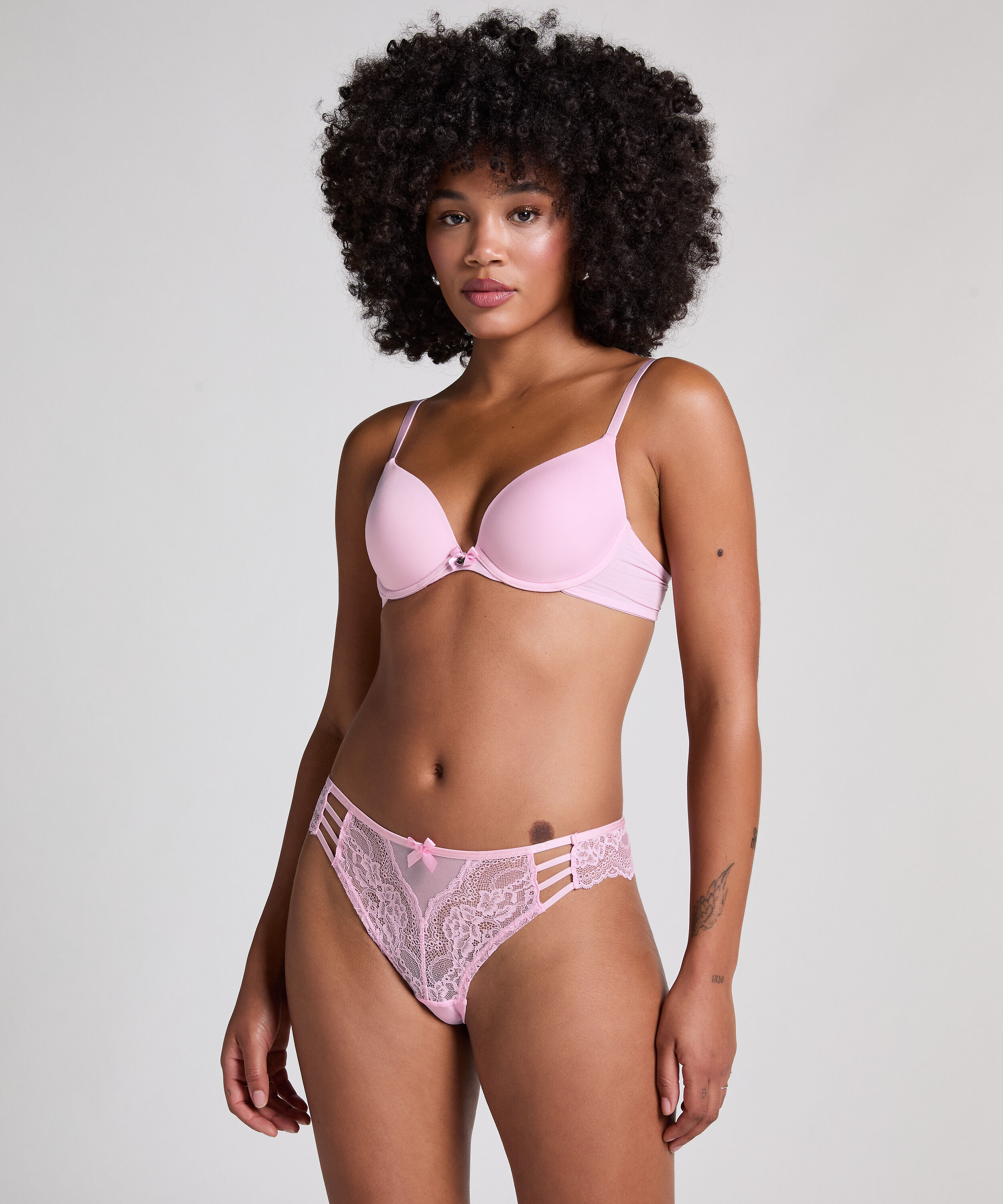 Brazilian Belle, Roze