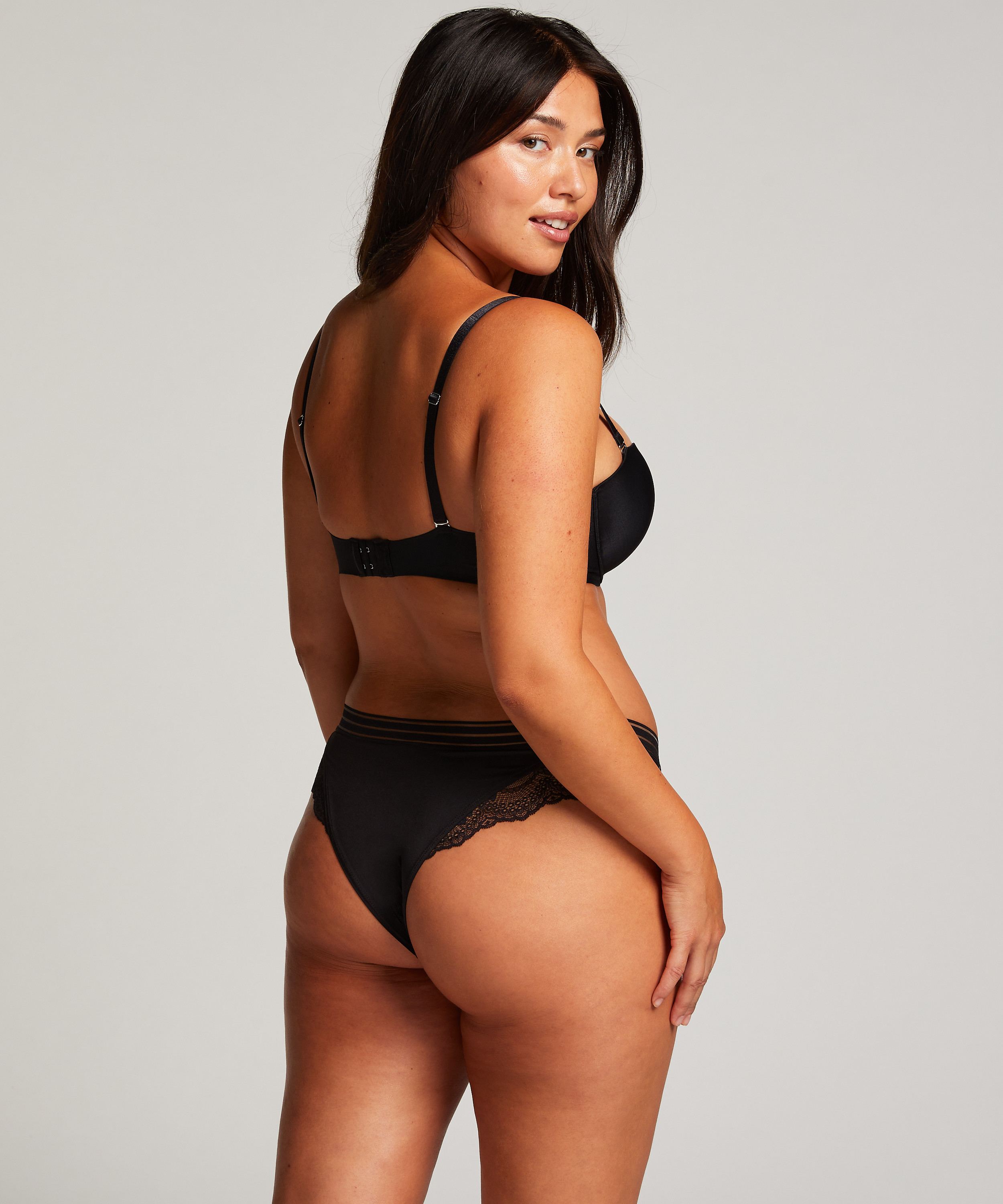 Hoog uitgesneden brazilian Sully, Zwart, main