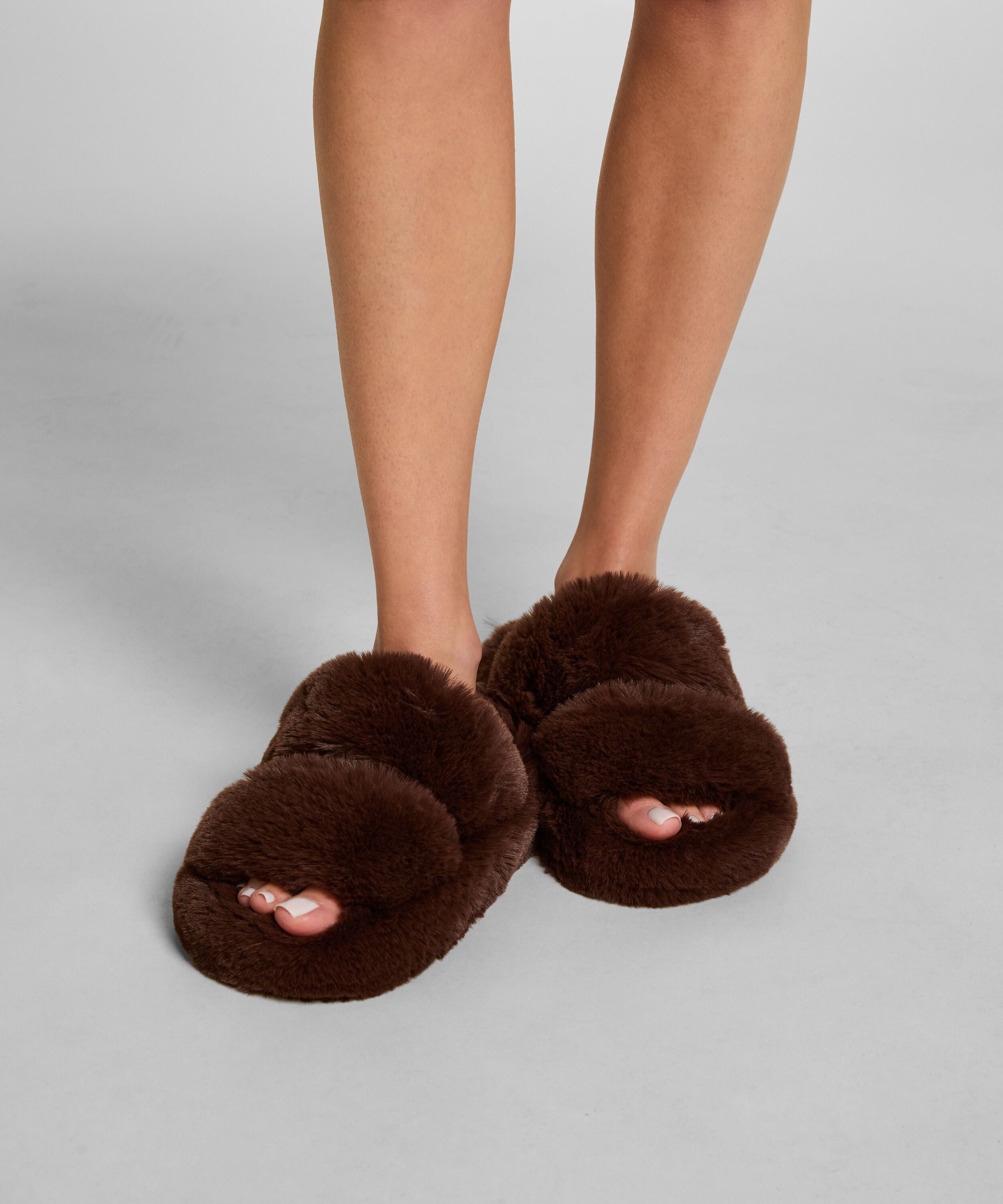 Slipper Hannah, Bruin