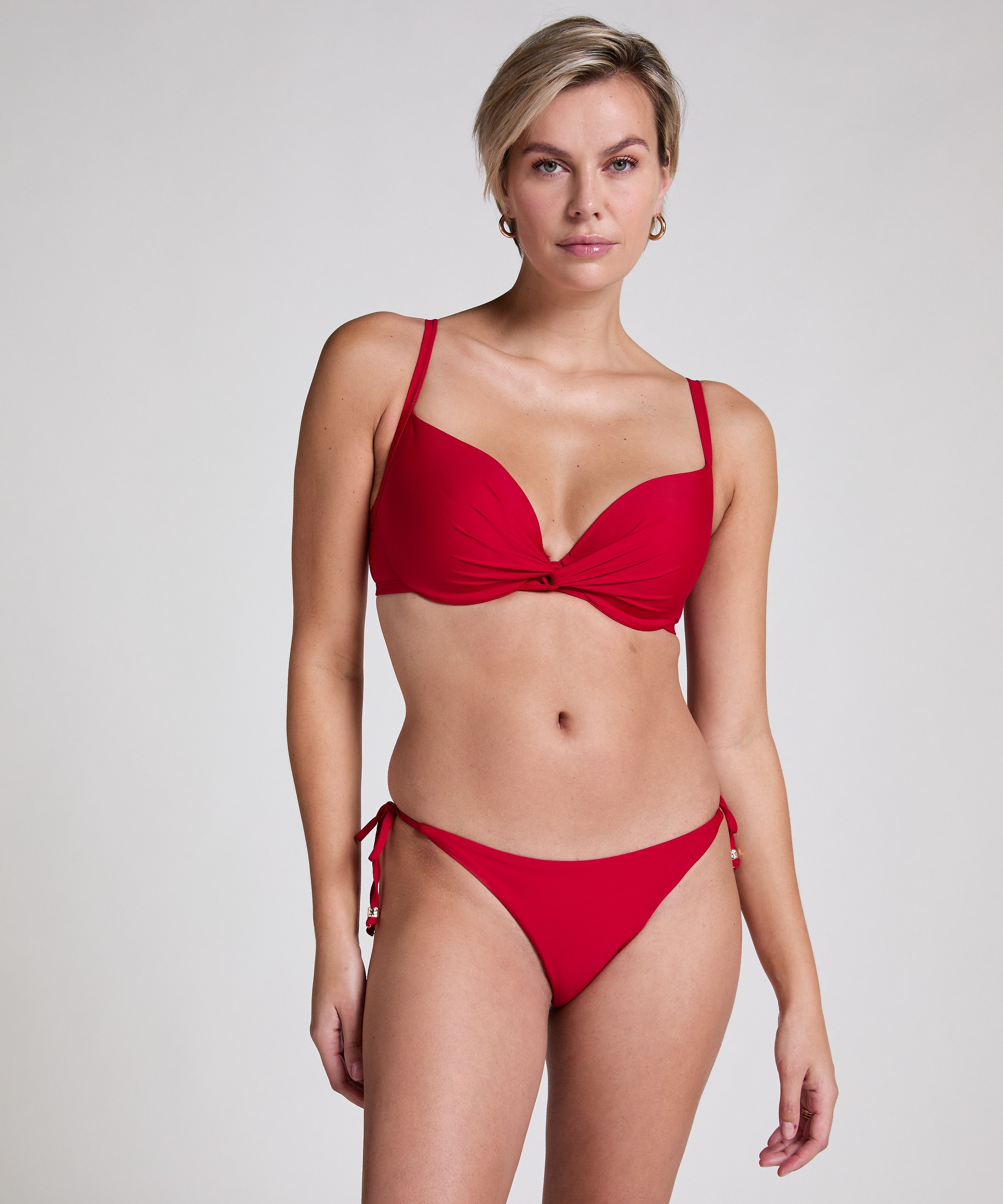Bas de bikini string Luna, Rouge, main
