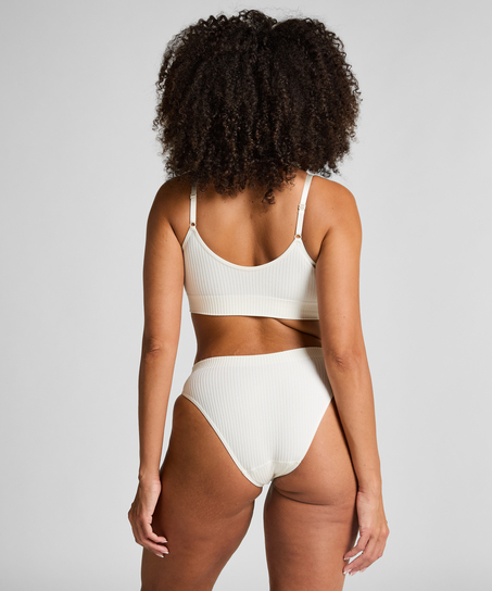 Brazilian Dianne, Wit