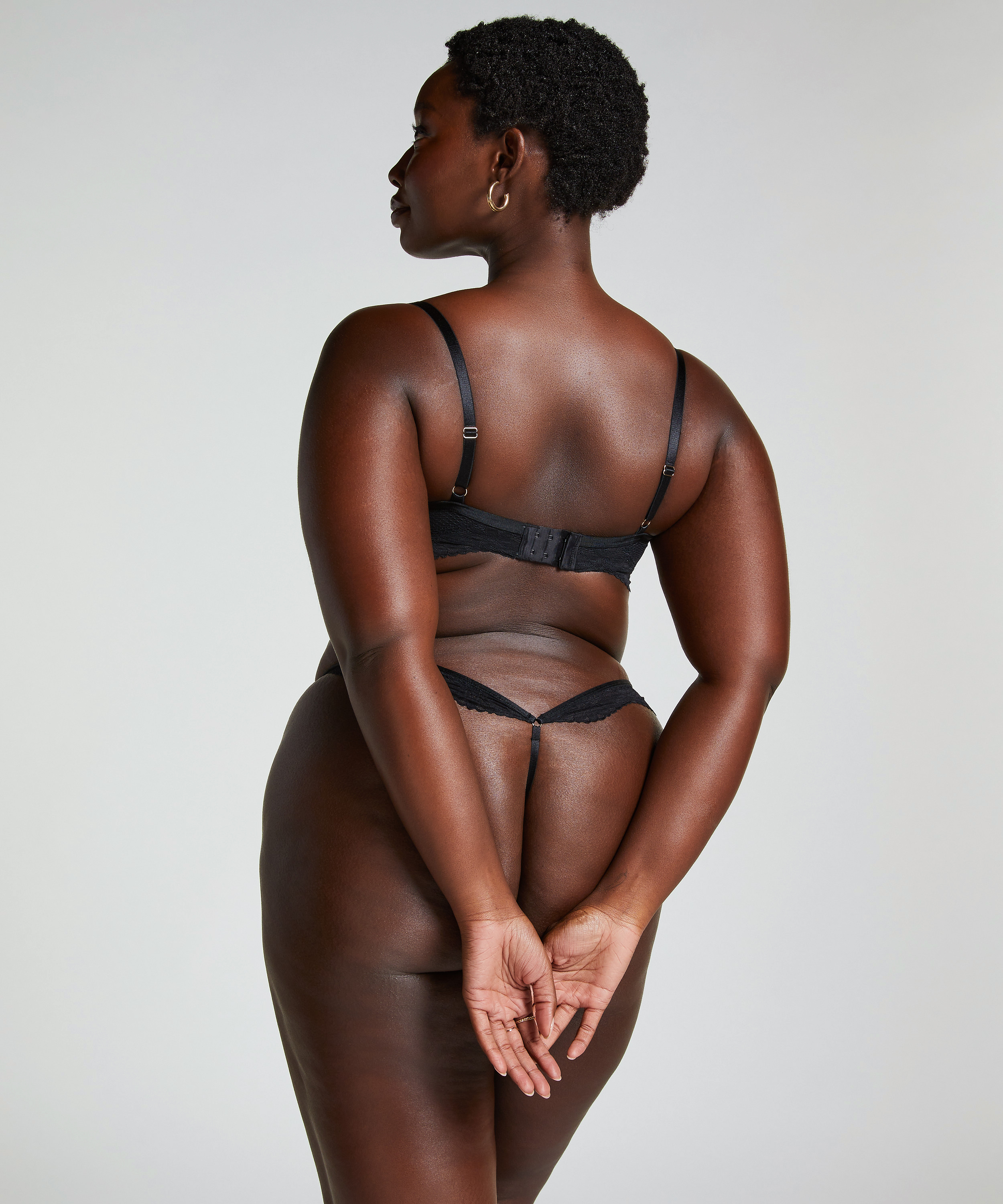 Belladonna Thong, Noir, main