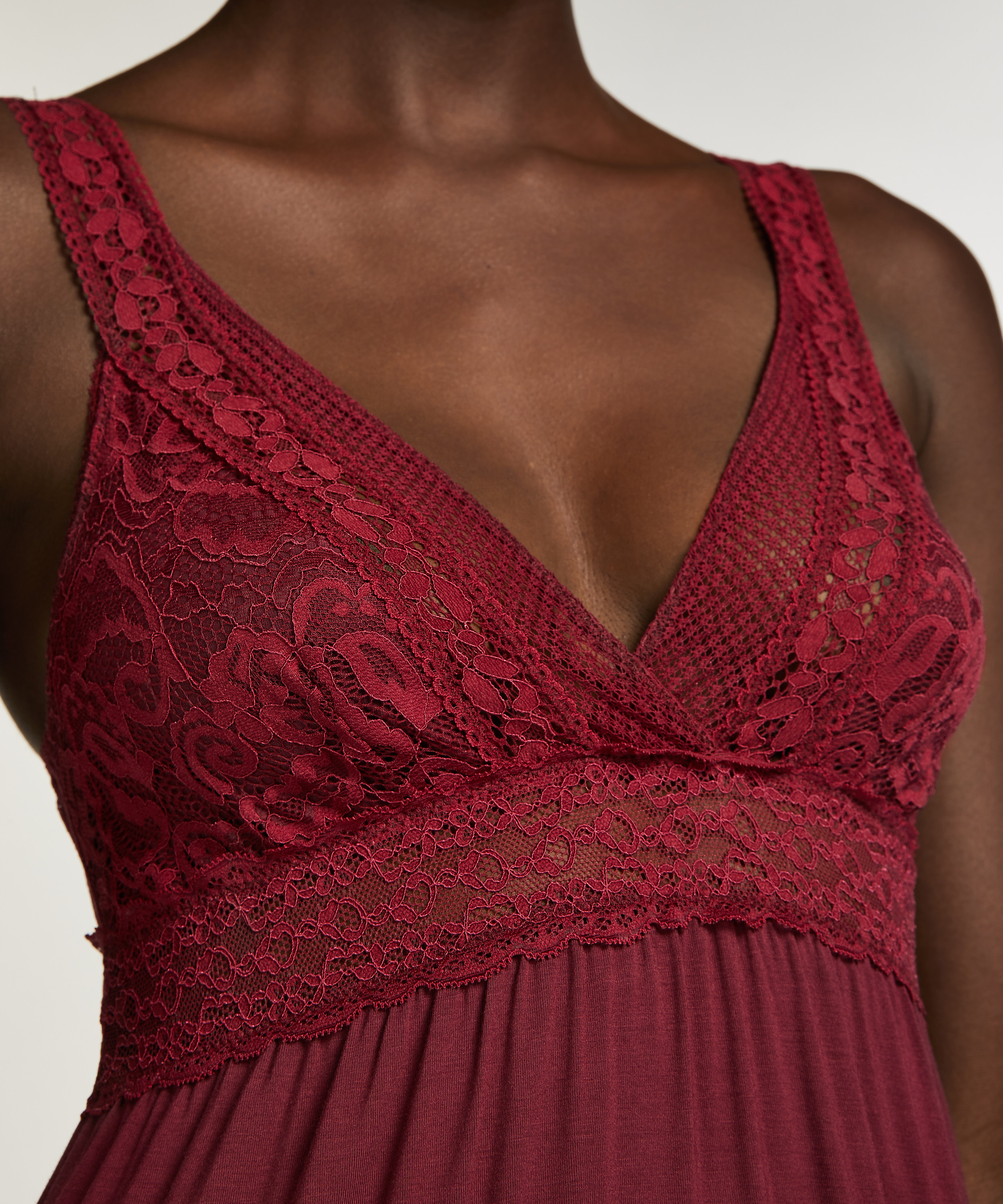 Nuisette  Jersey Grafic Lace, Pourpre, main