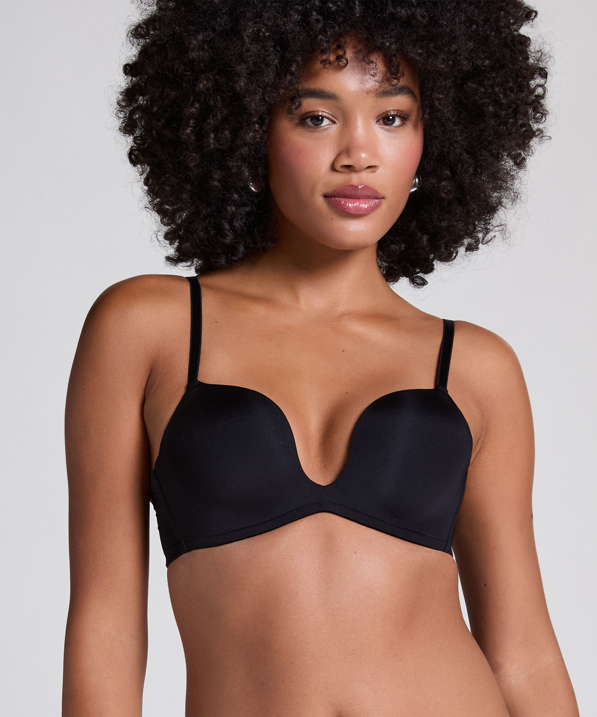 Voorgevormde push-up beugel bh Deep-V, Zwart