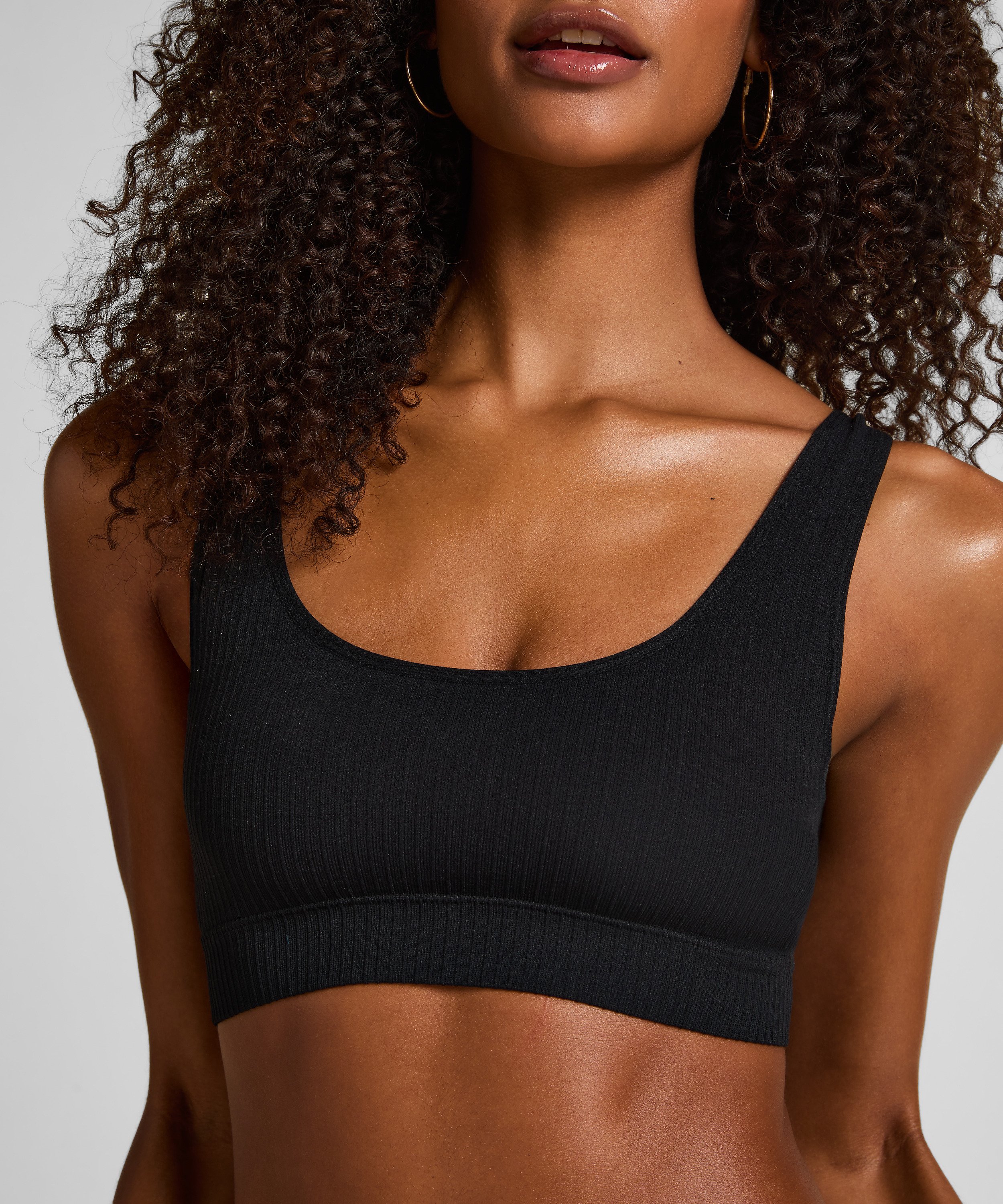 Brassière Scoop Dianne, Noir, main