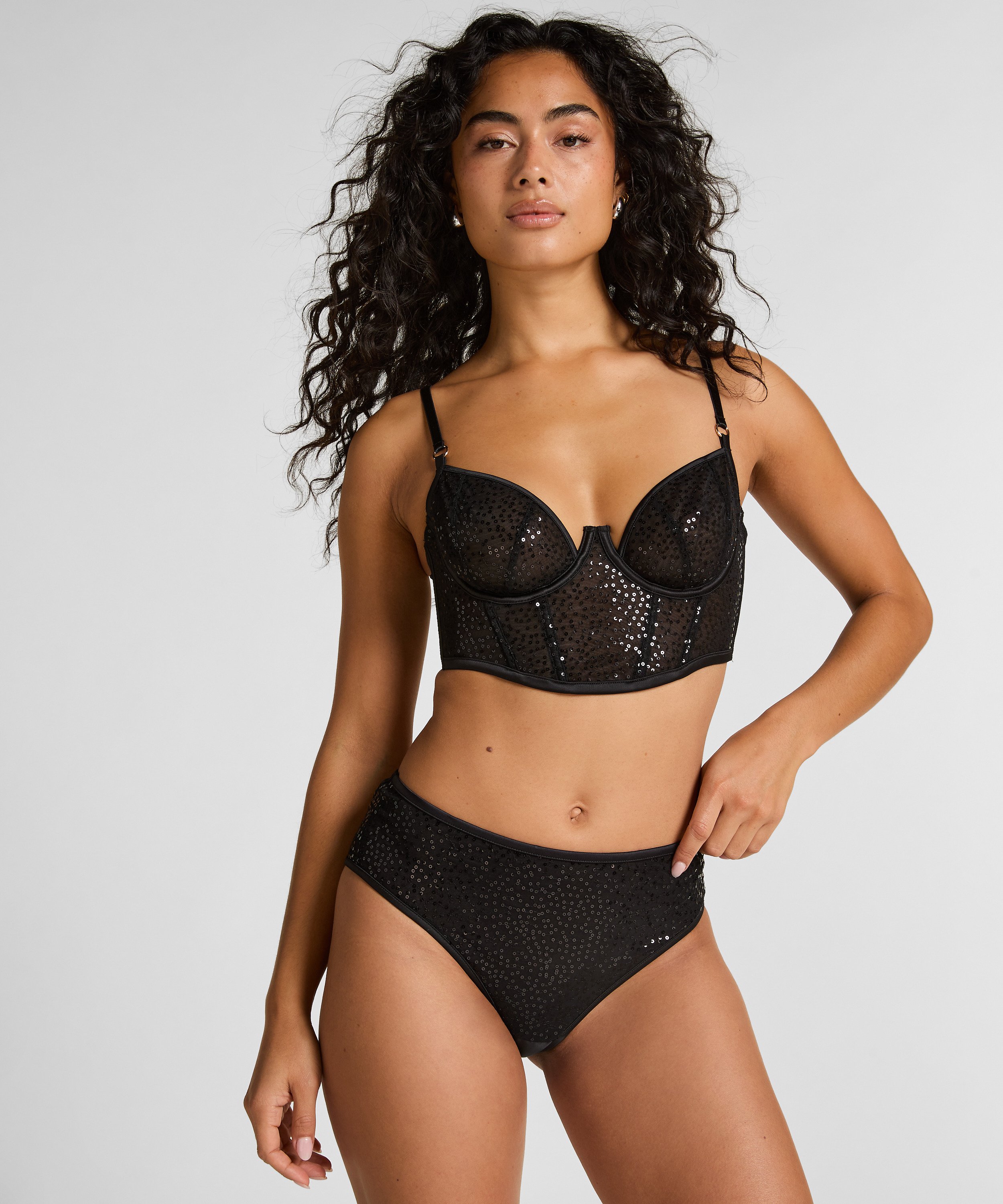 Culotte br&eacute;silienne jambe et taille haute Elle, Noir, main