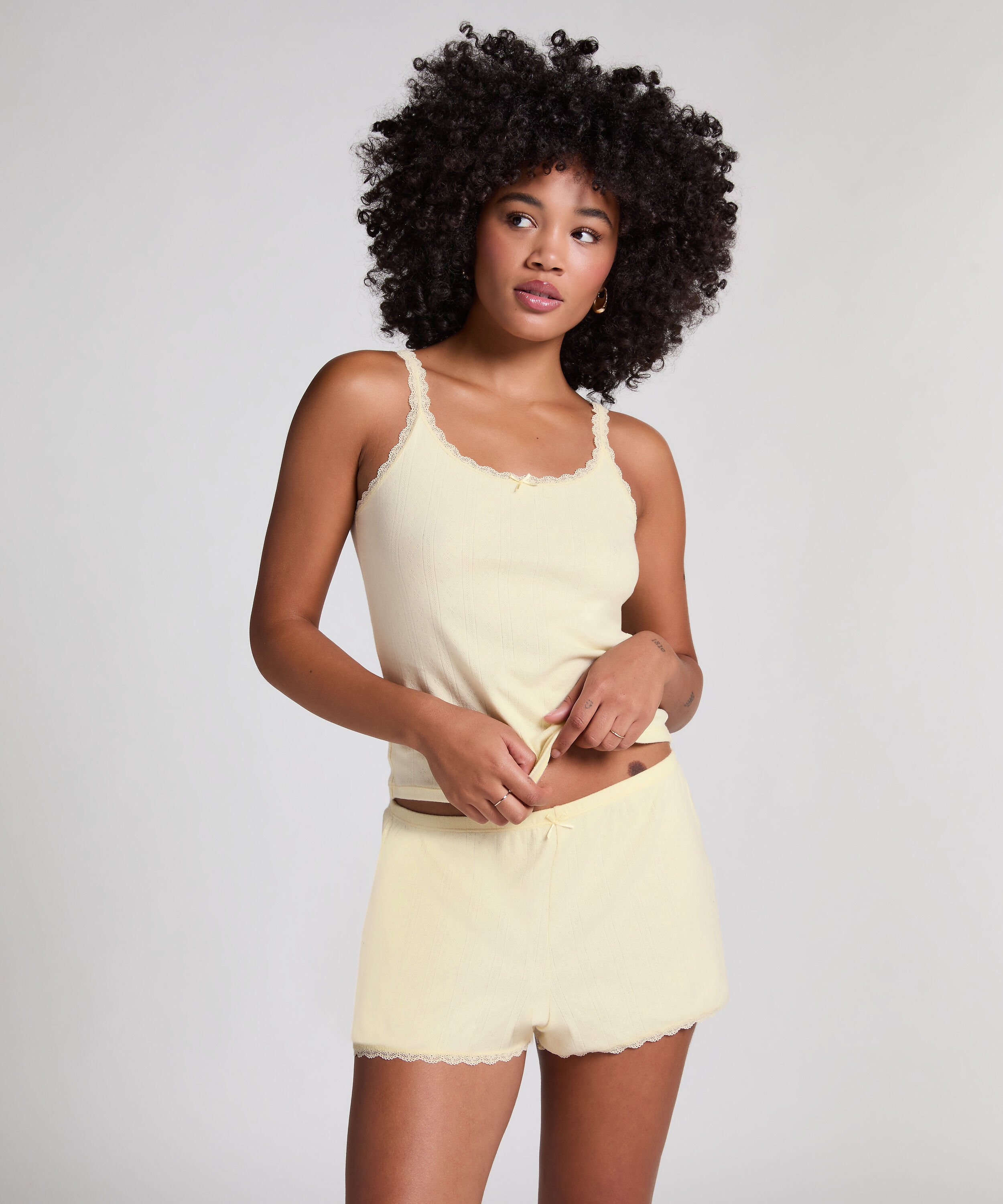 Pointelle Short, Geel
