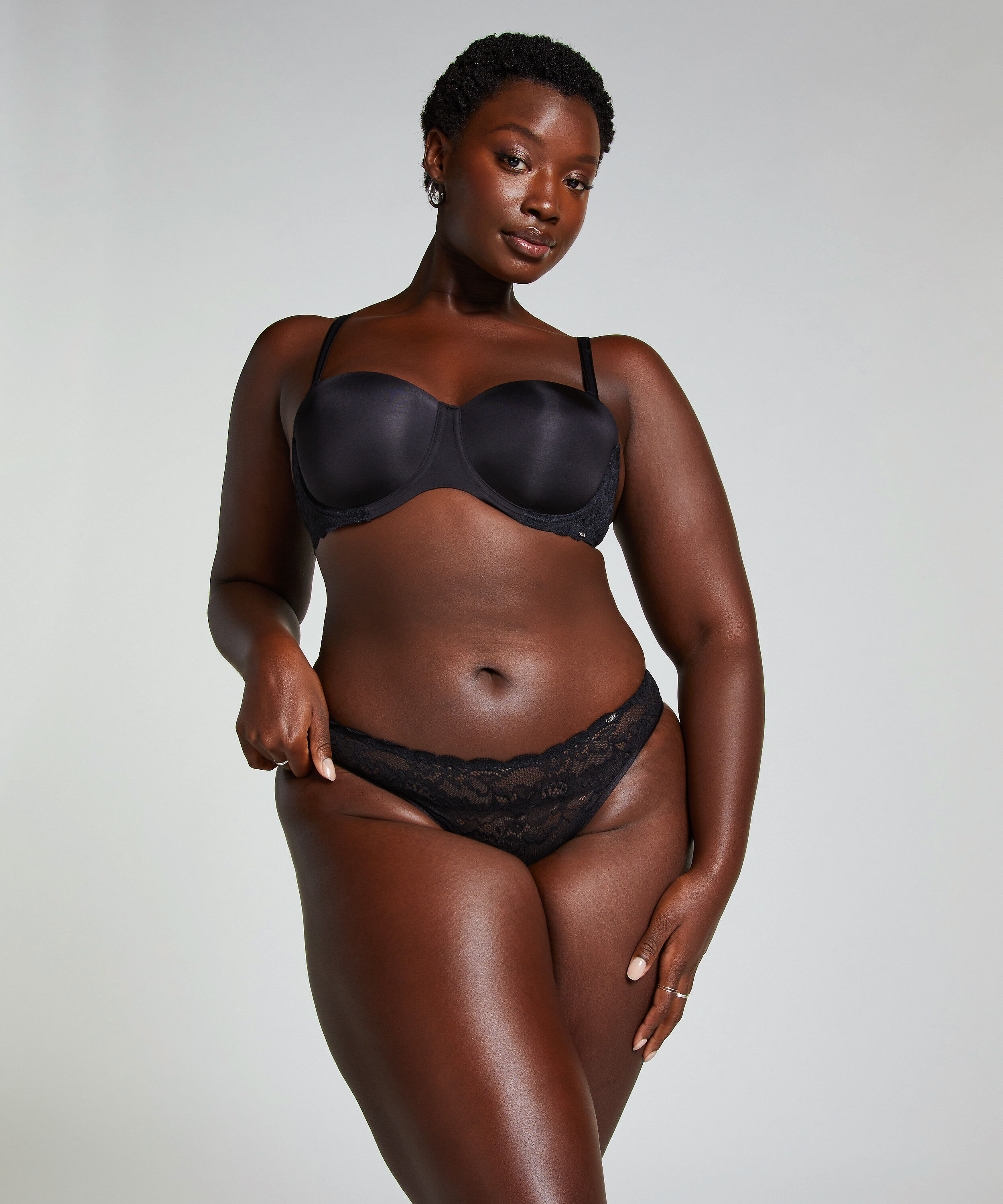 Voorgevormde strapless beugel bh Angie, Zwart